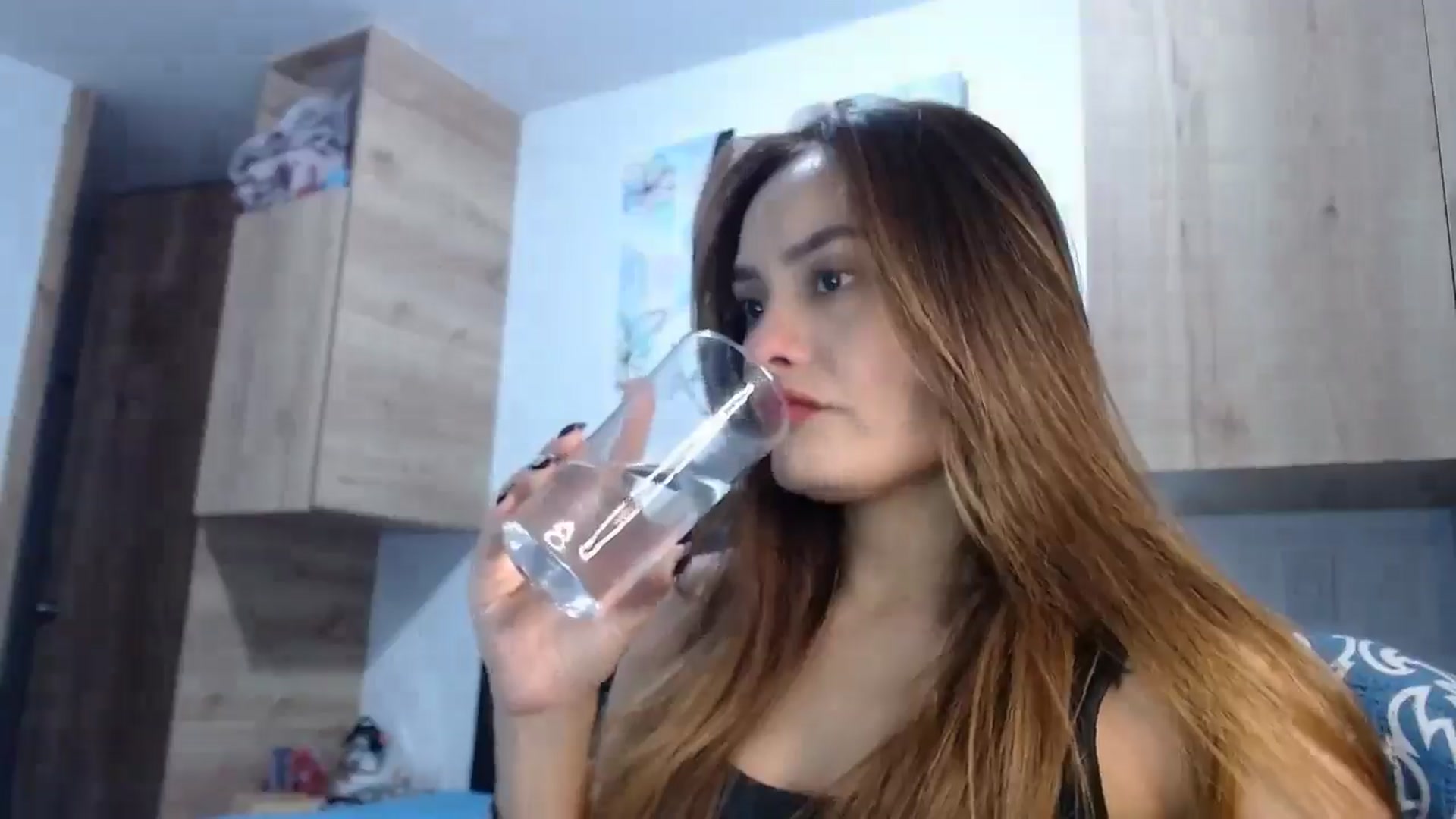 Gallery image thumbnail from nicollemiler's myfreecams stream on, 06/13/2024, 07:13 image 12 of 20