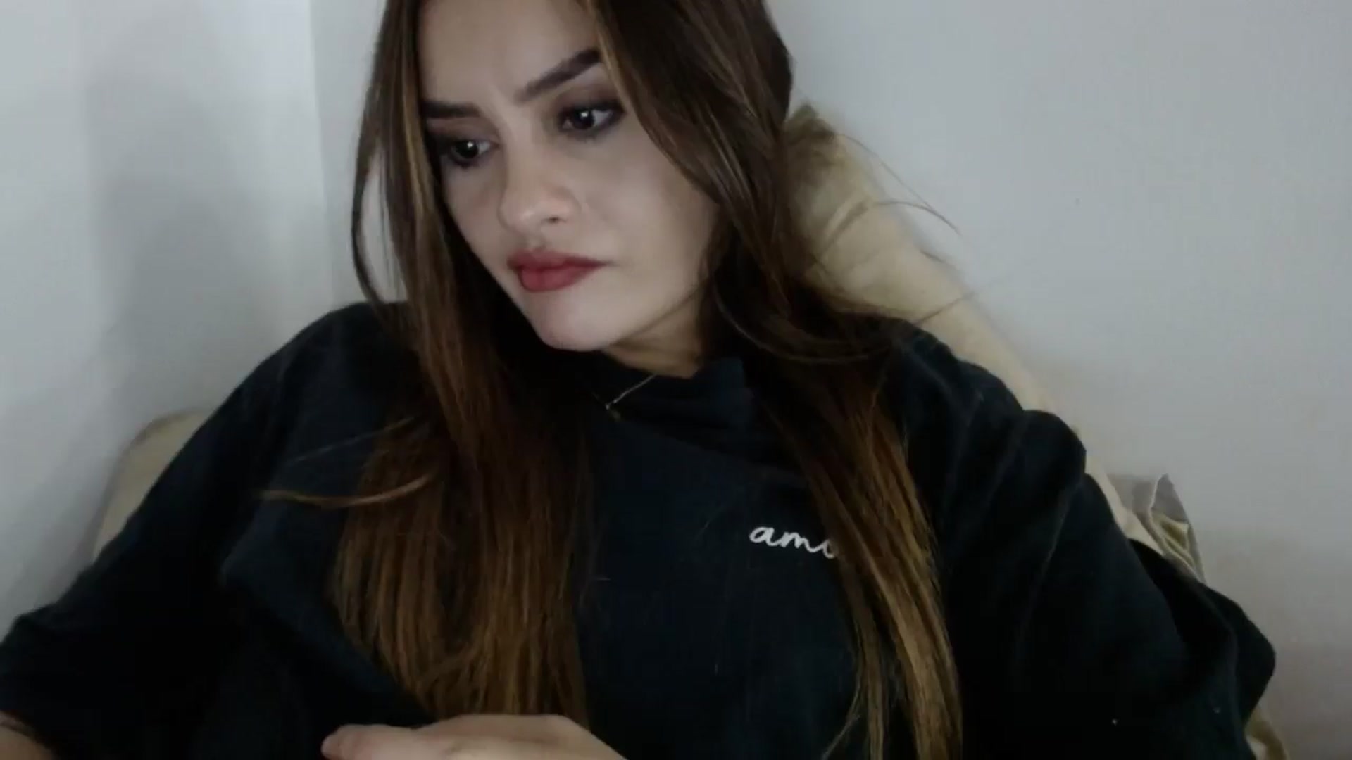 Gallery image thumbnail from nicollemiler's myfreecams stream on, 06/26/2024, 06:18 image 15 of 20