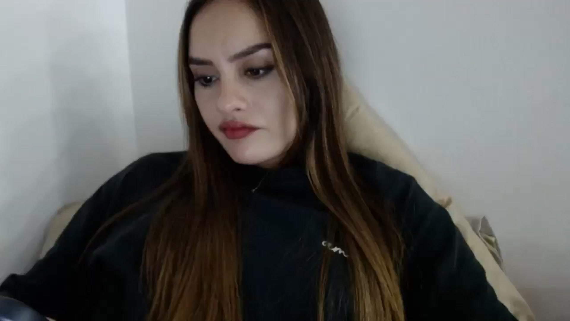 Gallery image thumbnail from nicollemiler's myfreecams stream on, 06/26/2024, 06:18 image 9 of 20