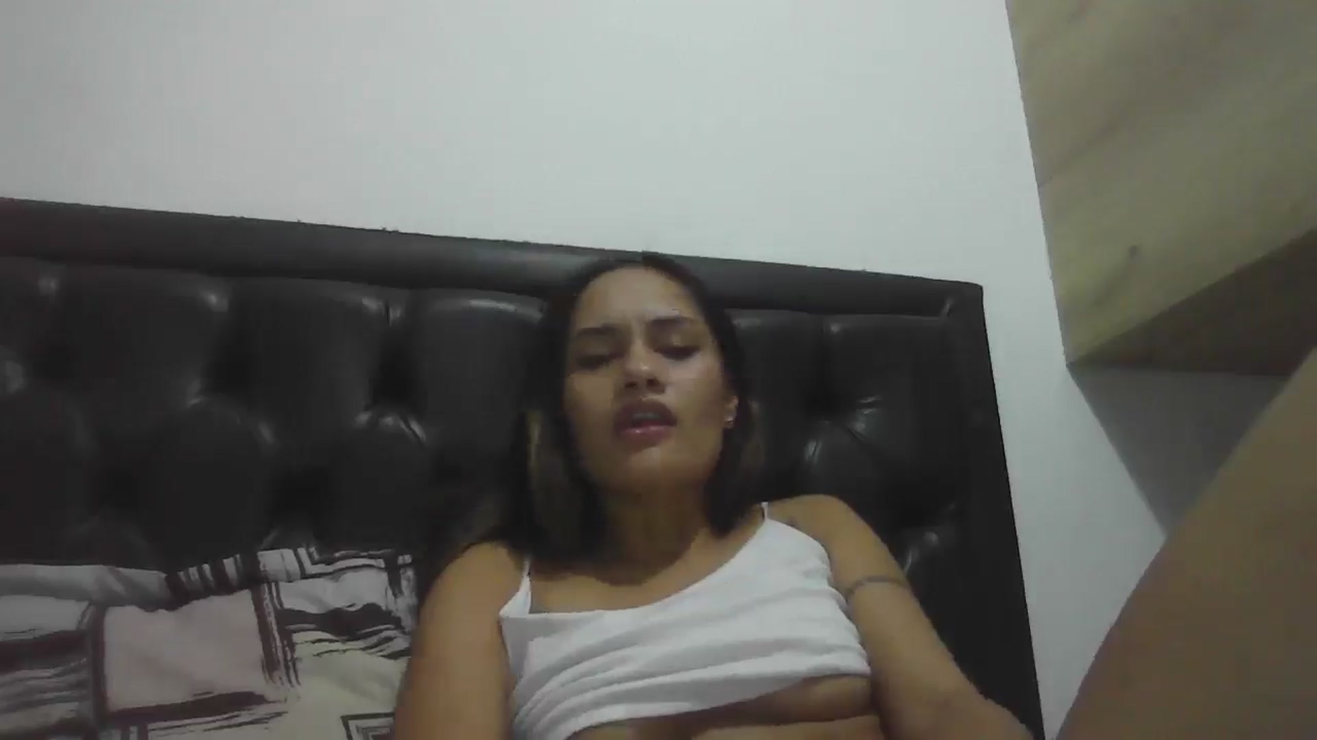 Gallery image thumbnail from nicollemiler's myfreecams stream on, 08/01/2024, 04:35 image 11 of 20