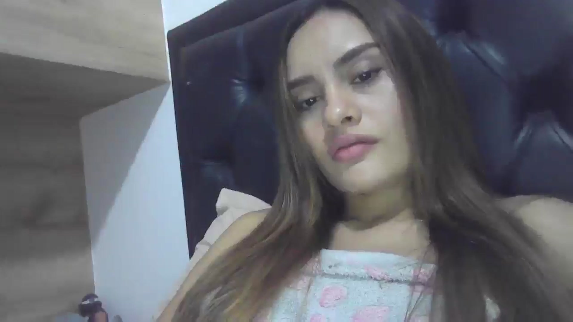 Gallery image thumbnail from nicollemiler's myfreecams stream on, 08/11/2024, 06:26 image 15 of 20