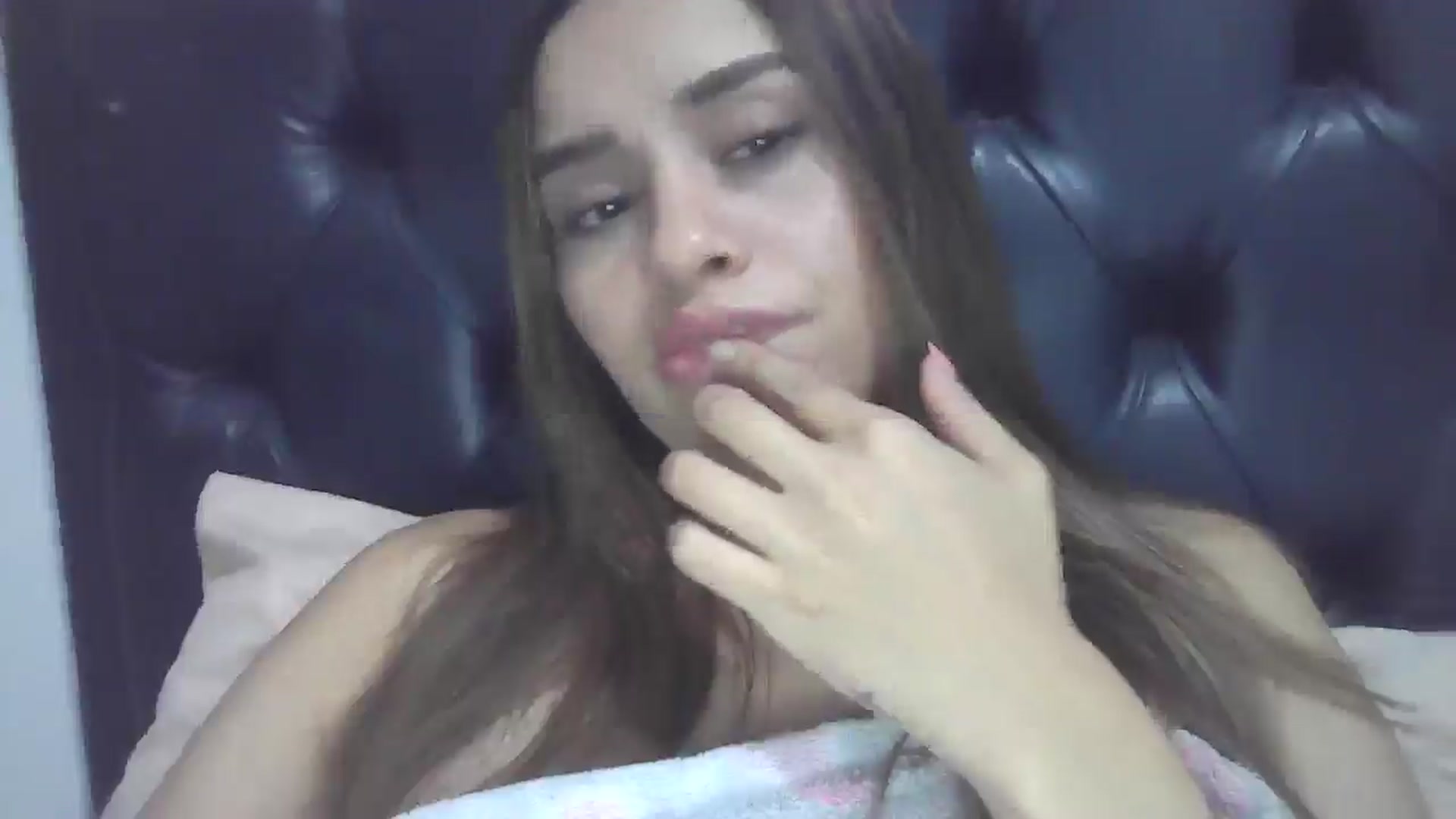 Gallery image thumbnail from nicollemiler's myfreecams stream on, 08/11/2024, 06:26 image 8 of 20