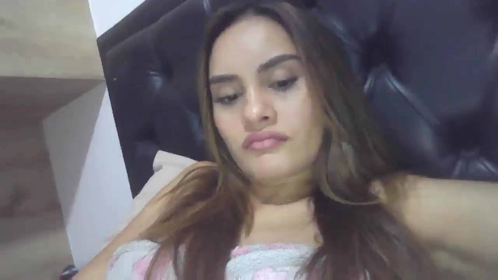 Gallery image thumbnail from nicollemiler's myfreecams stream on, 08/11/2024, 06:50 image 11 of 20