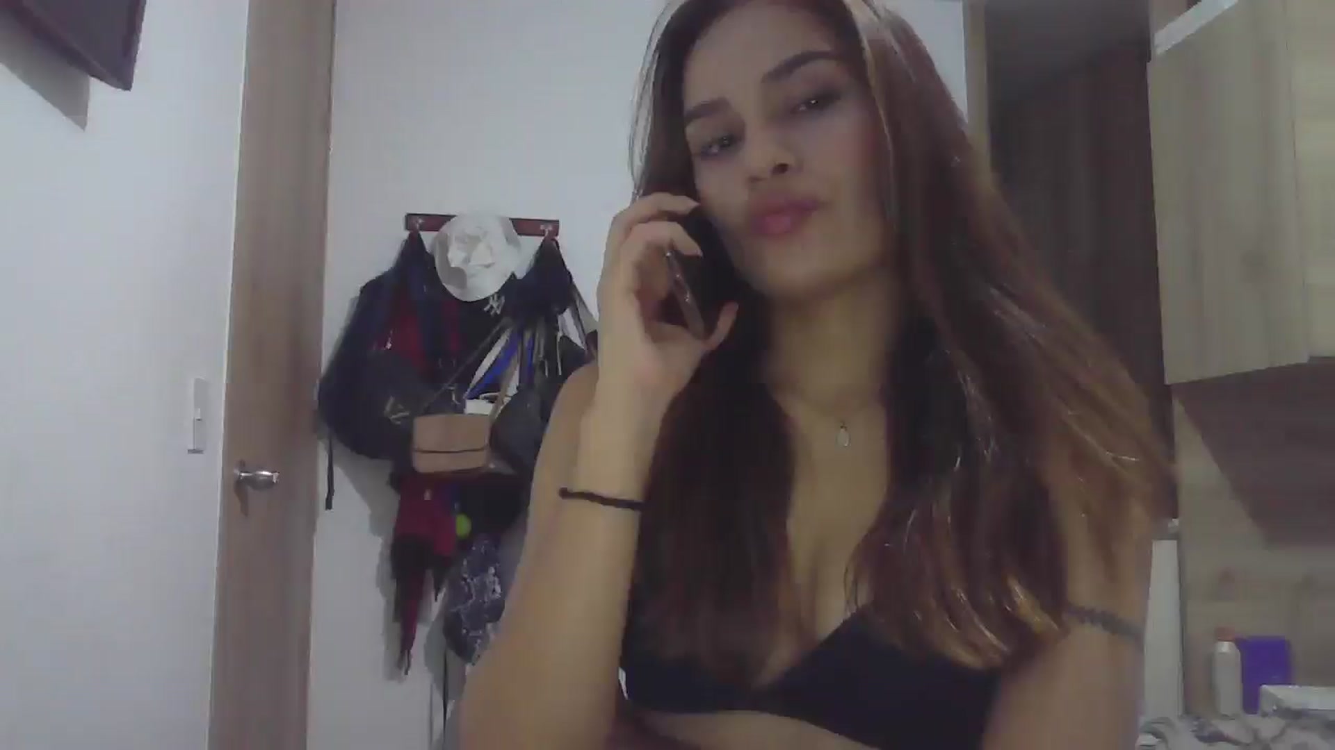 Gallery image thumbnail from nicollemiler's myfreecams stream on, 08/14/2024, 08:07 image 7 of 20