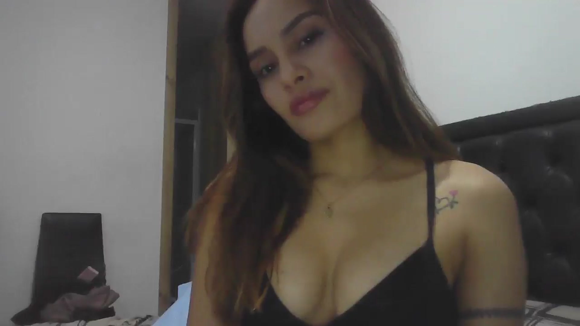 Gallery image thumbnail from nicollemiler's myfreecams stream on, 08/14/2024, 09:13 image 9 of 20