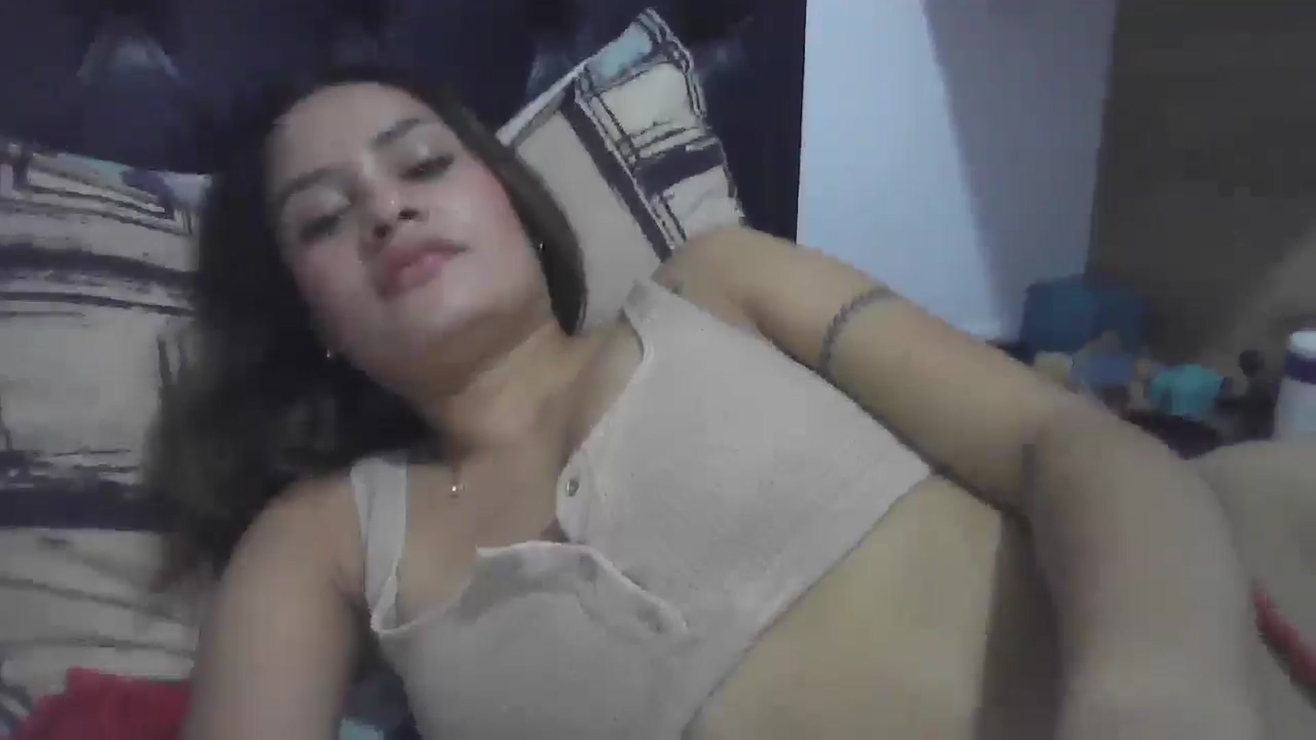 Gallery image thumbnail from nicollemiler's myfreecams stream on, 08/15/2024, 07:10 image 19 of 20