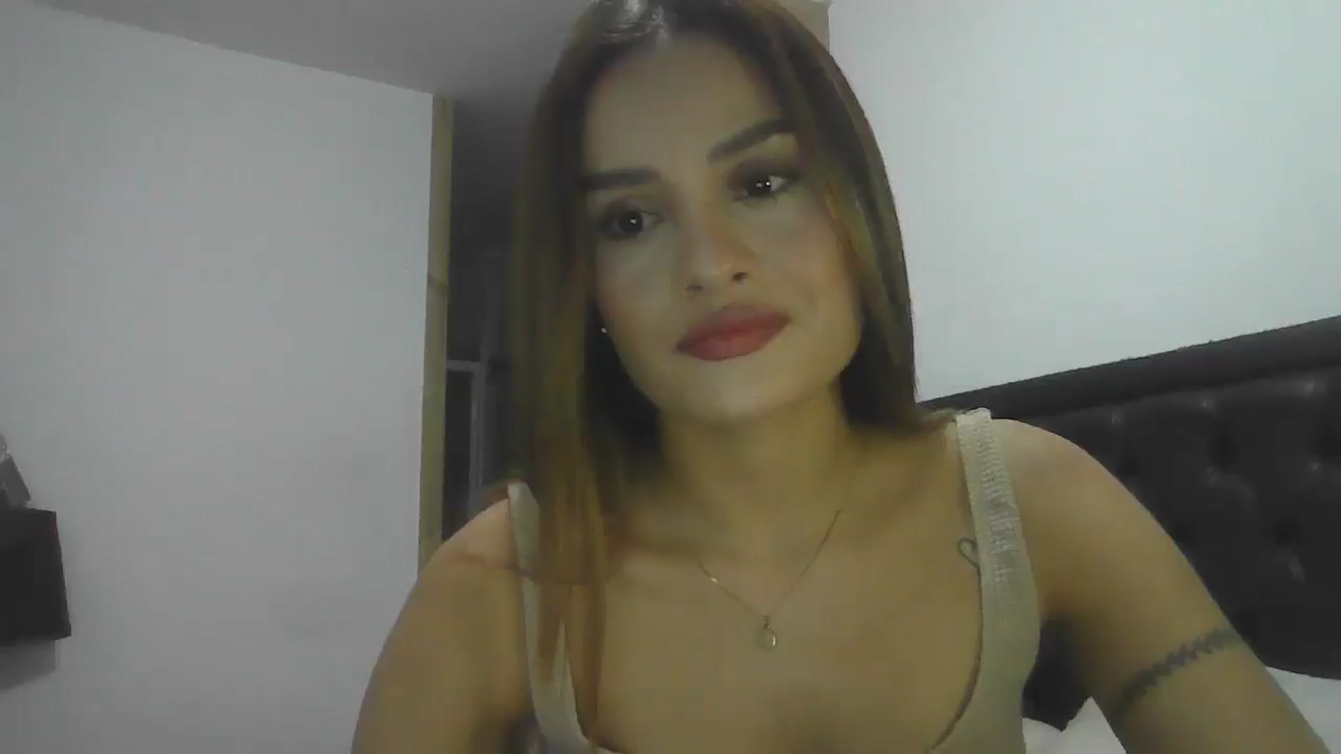 Gallery image thumbnail from nicollemiler's myfreecams stream on, 08/20/2024, 06:41 image 11 of 20
