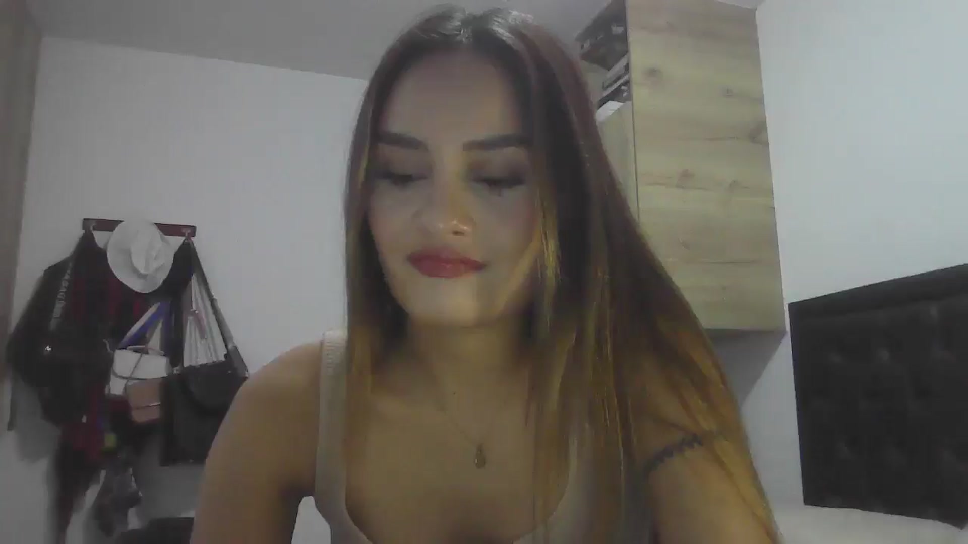 Gallery image thumbnail from nicollemiler's myfreecams stream on, 08/20/2024, 06:41 image 4 of 20