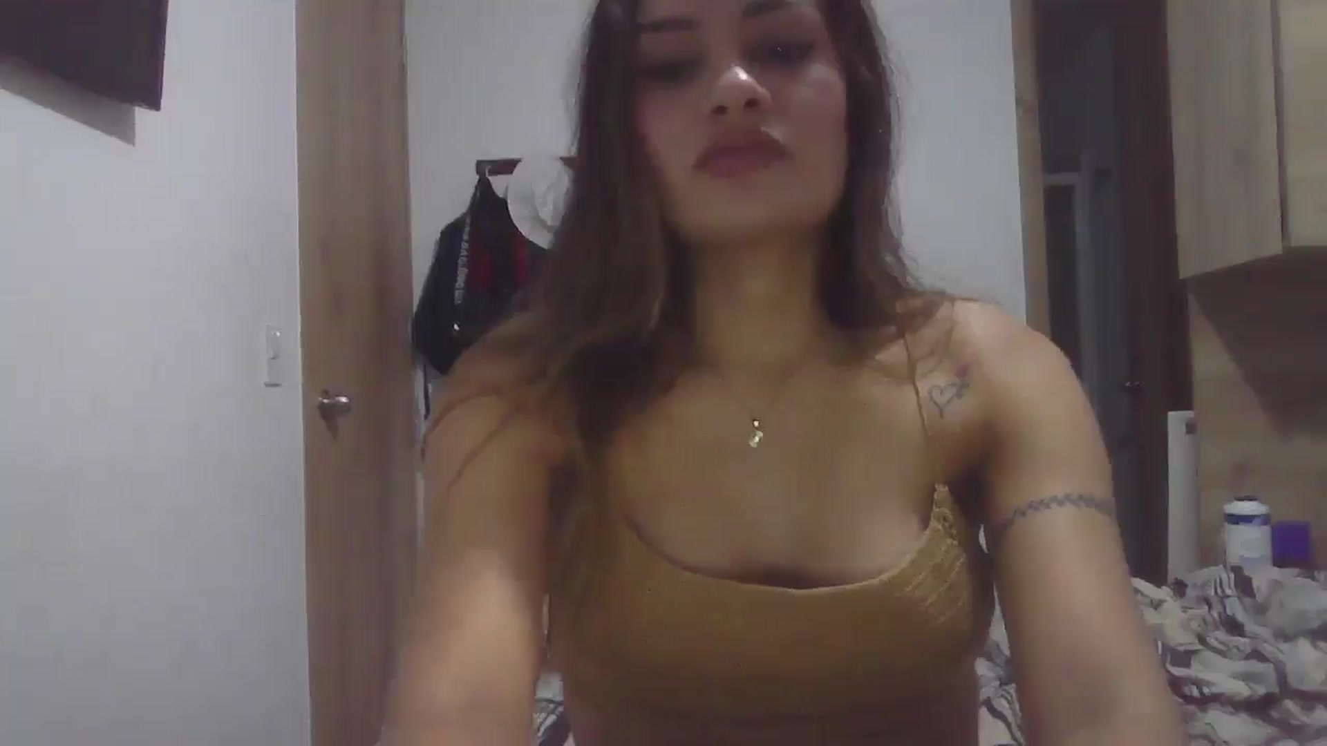 Gallery image thumbnail from nicollemiler's myfreecams stream on, 08/22/2024, 04:09 image 3 of 20