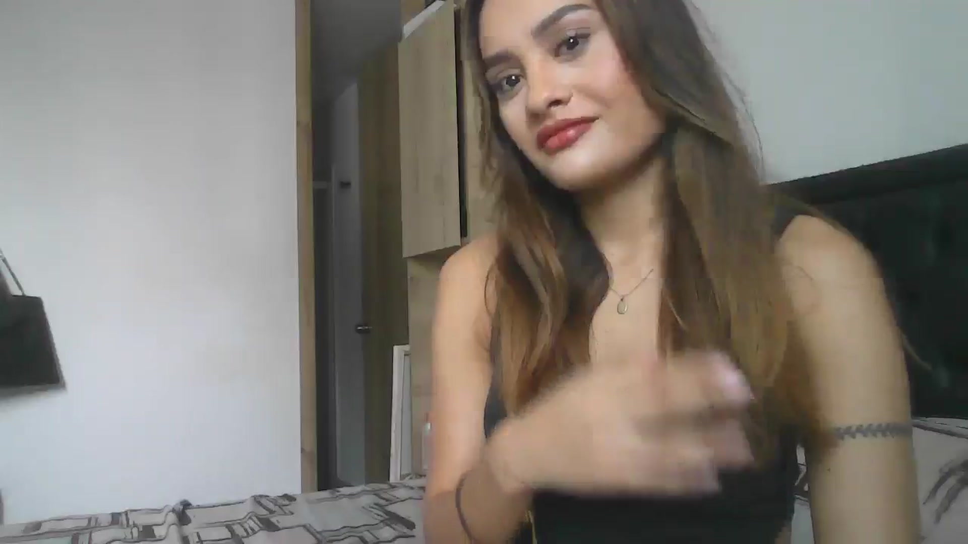 Gallery image thumbnail from nicollemiler's myfreecams stream on, 08/22/2024, 13:56 image 8 of 20