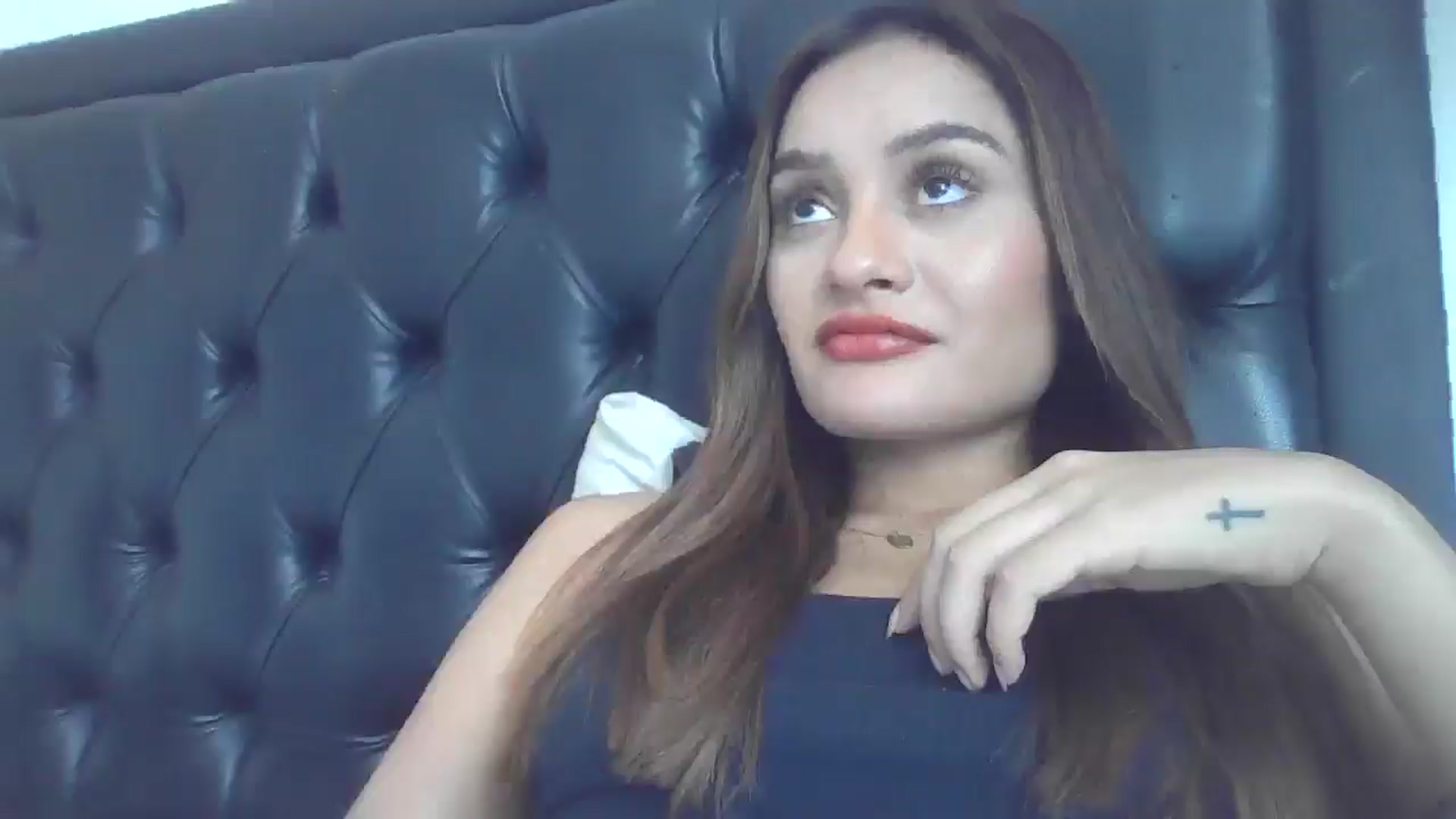 Gallery image thumbnail from nicollemiler's myfreecams stream on, 08/22/2024, 17:31 image 10 of 20