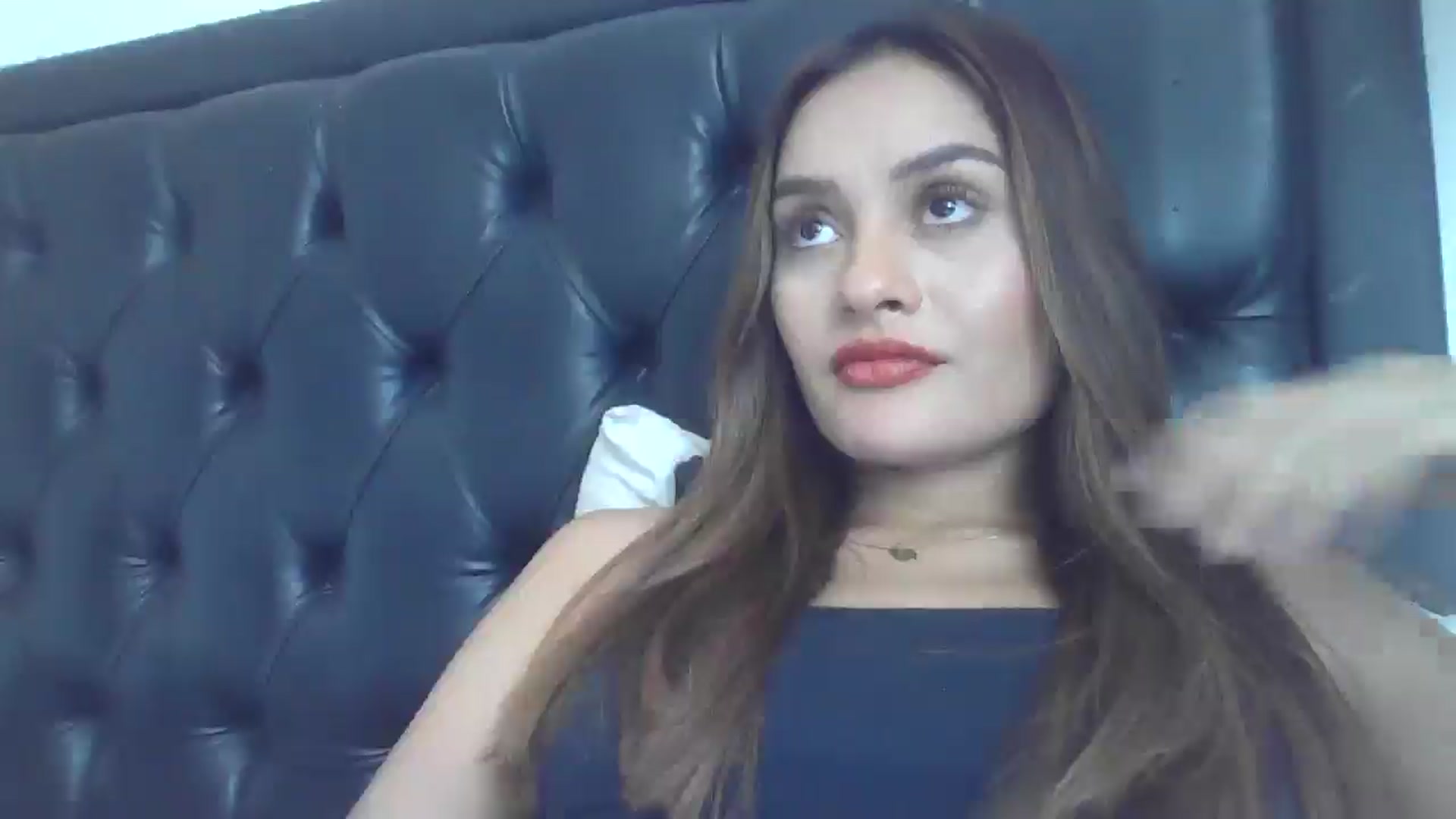 Gallery image thumbnail from nicollemiler's myfreecams stream on, 08/22/2024, 17:31 image 2 of 20