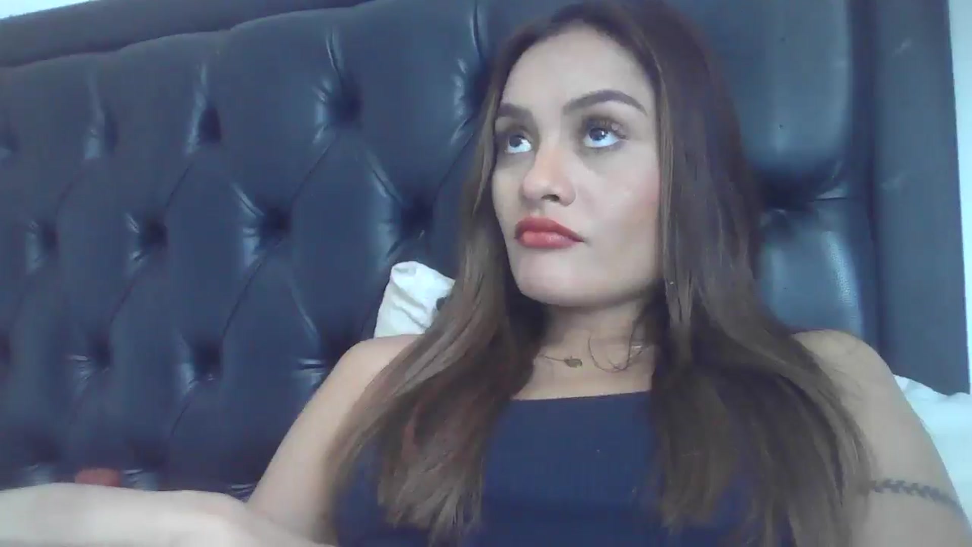 Gallery image thumbnail from nicollemiler's myfreecams stream on, 08/22/2024, 17:31 image 18 of 20