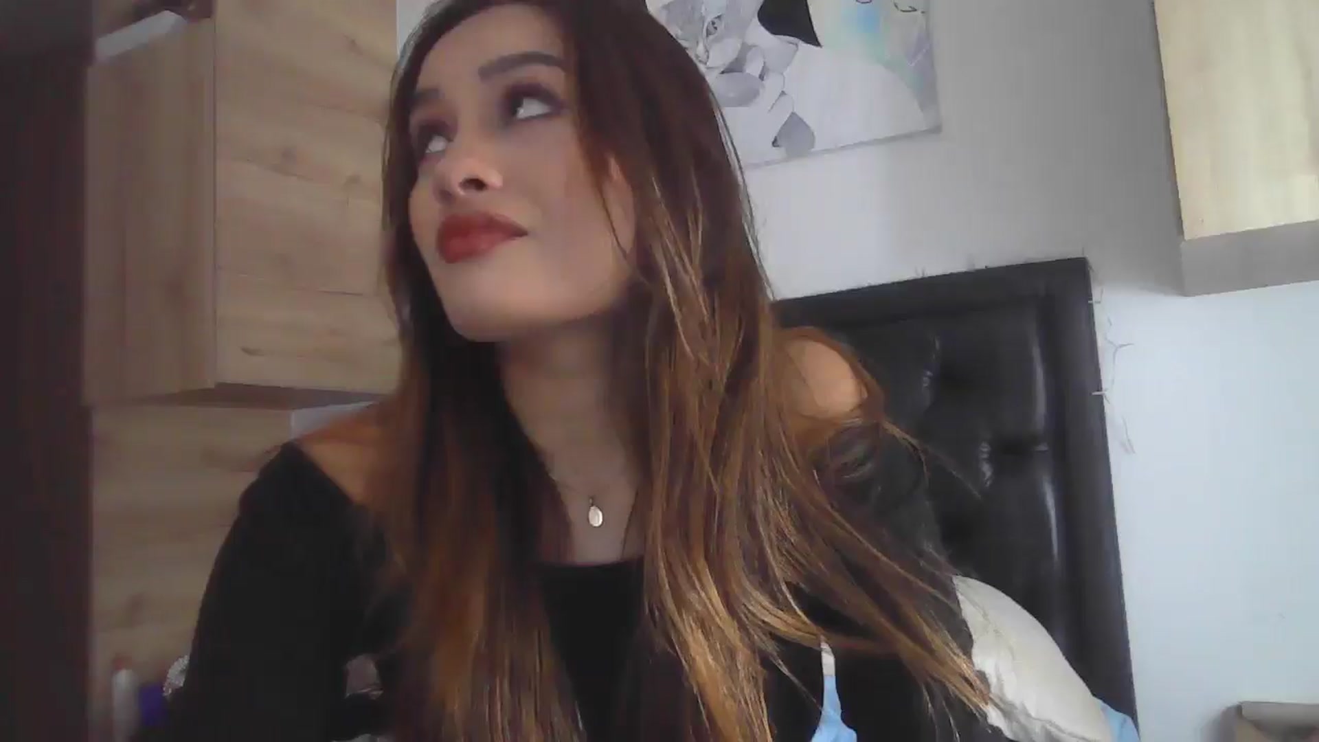 Gallery image thumbnail from nicollemiler's myfreecams stream on, 08/27/2024, 07:27 image 15 of 20