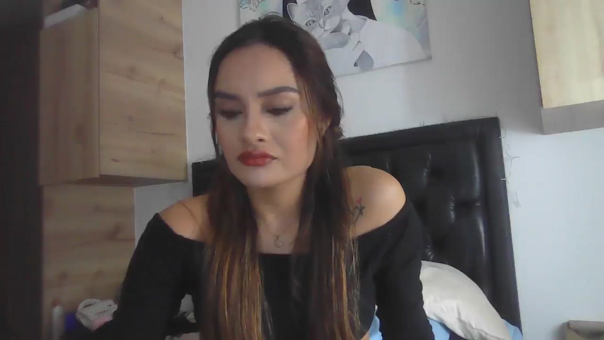 Gallery image thumbnail from nicollemiler's myfreecams stream on, 08/27/2024, 07:27 image 7 of 20