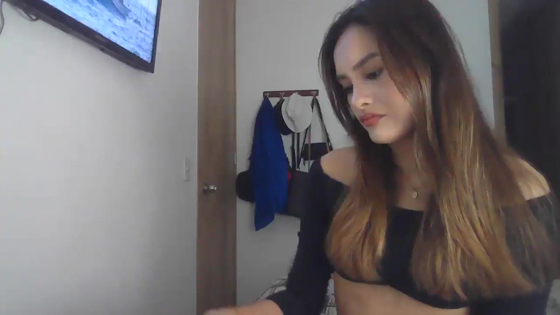 Gallery image thumbnail from nicollemiler's myfreecams stream on, 08/27/2024, 08:04 image 17 of 20