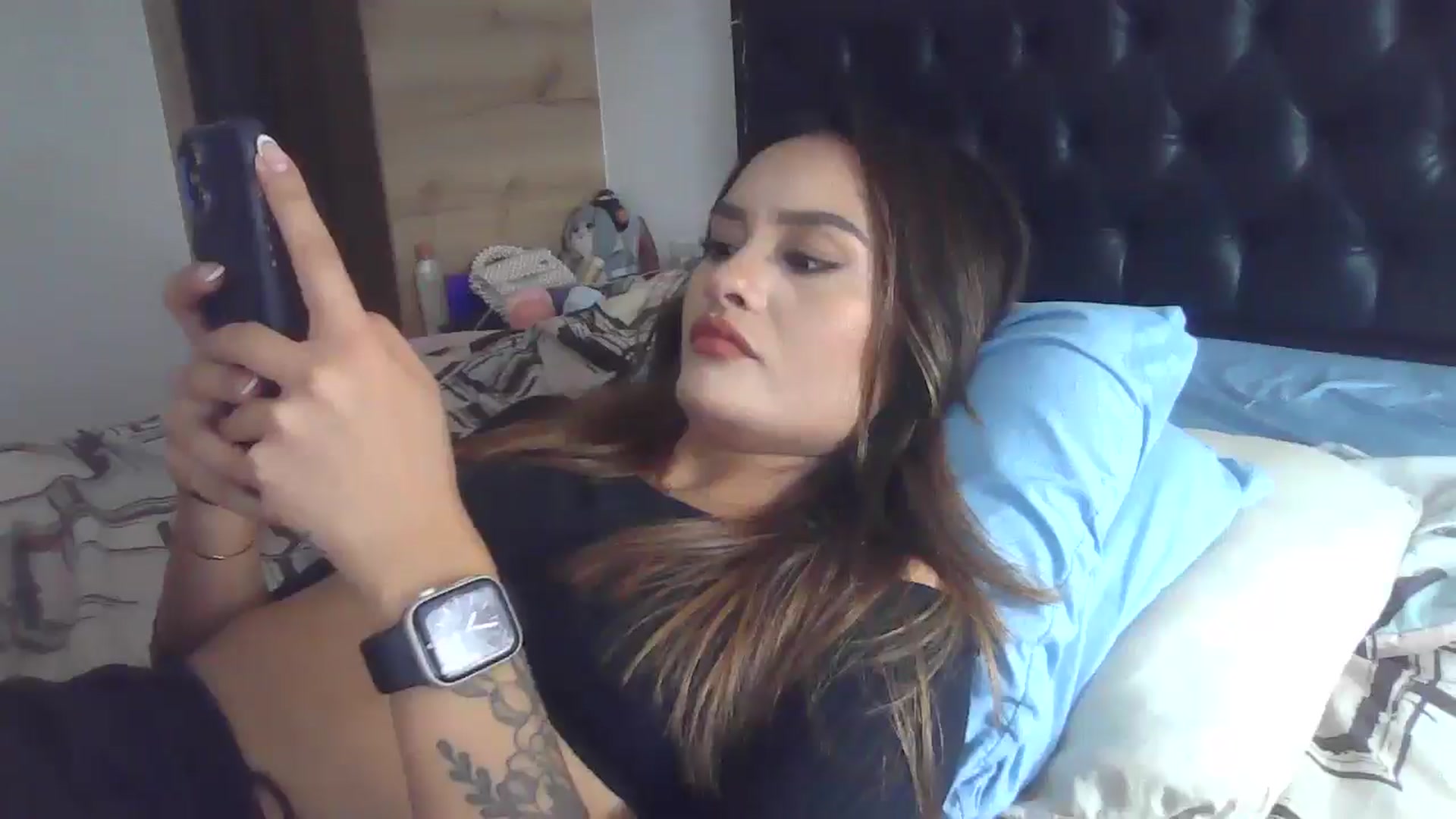 Gallery image thumbnail from nicollemiler's myfreecams stream on, 08/27/2024, 09:46 image 9 of 20