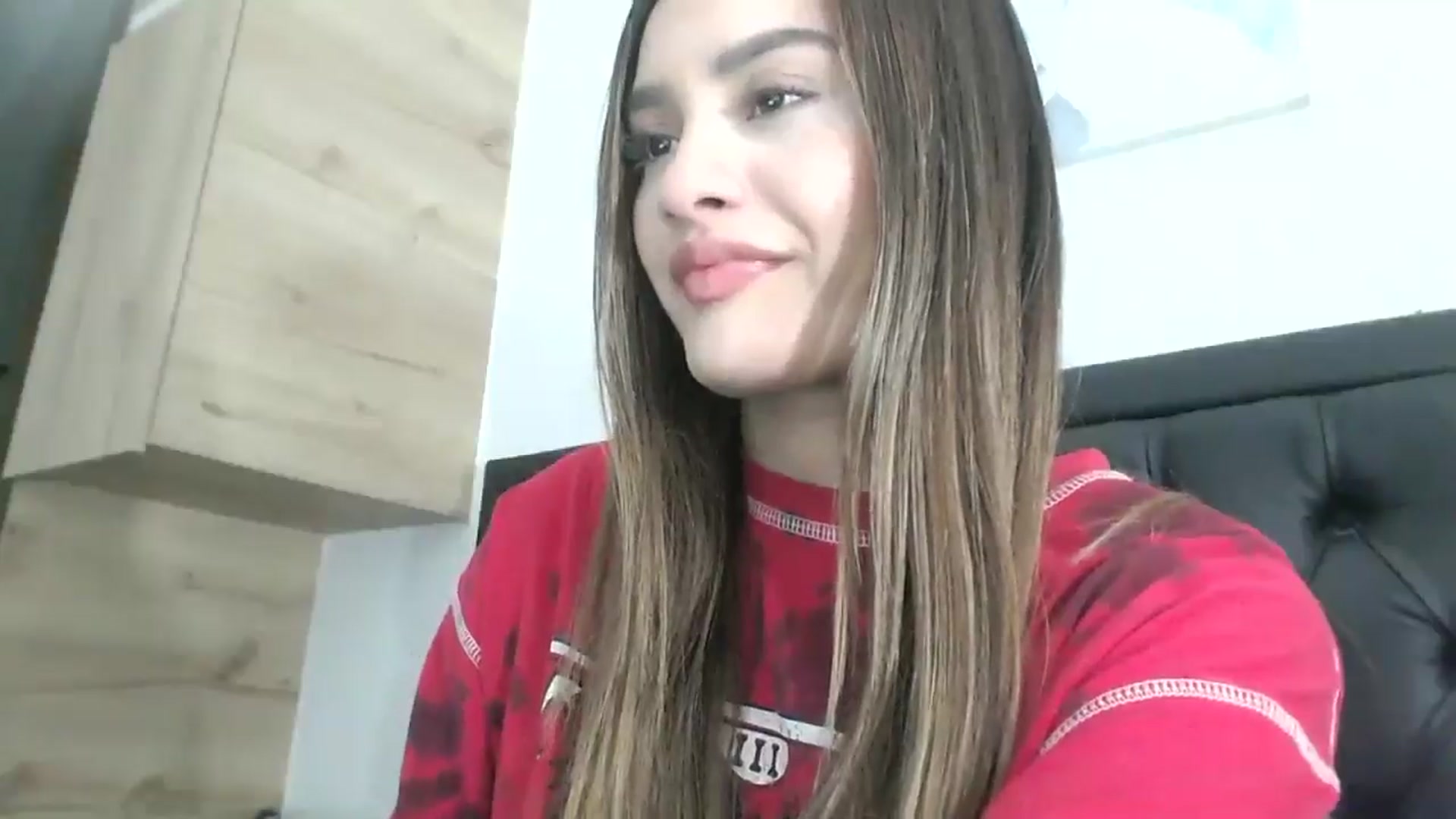 Gallery image thumbnail from nicollemiler's myfreecams stream on, 10/08/2024, 06:37 image 9 of 20