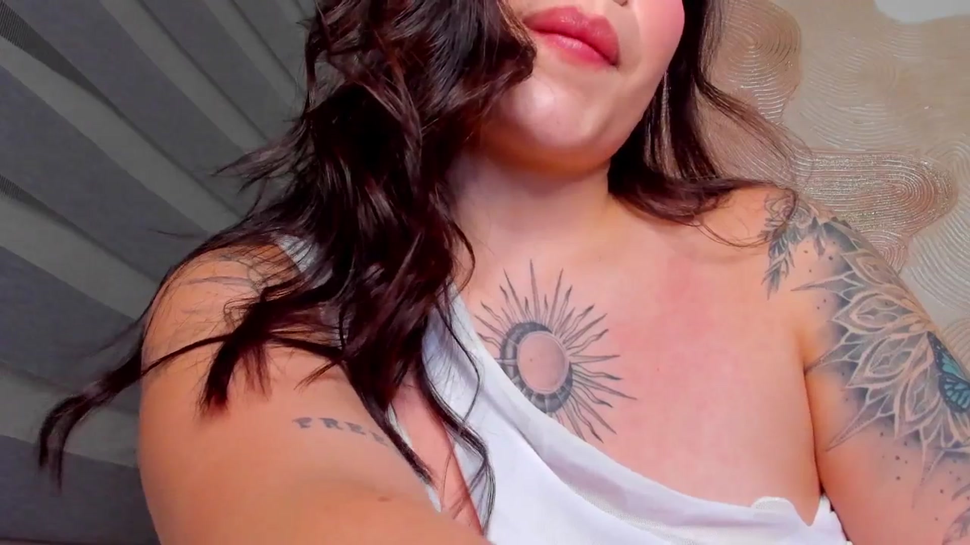 Gallery image thumbnail from nightlight___'s myfreecams stream on, 11/29/2025, 24:25 image 20 of 20