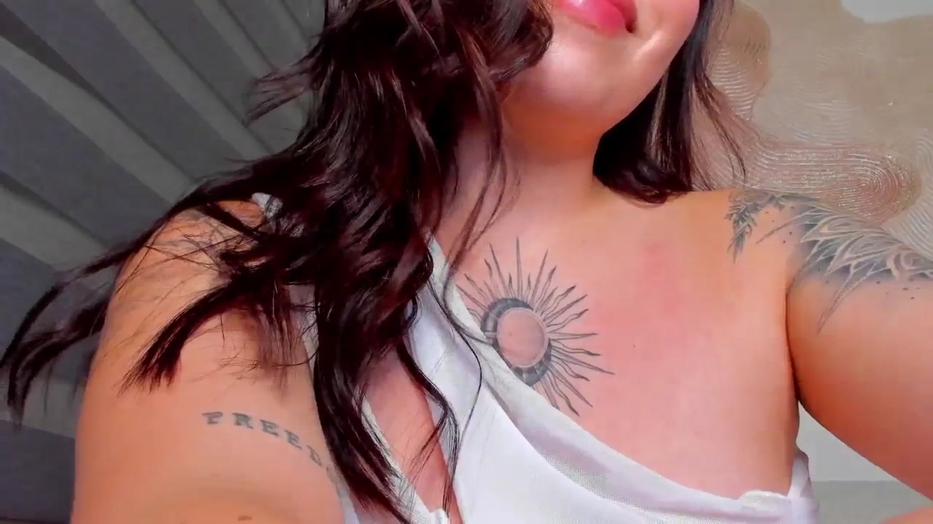 Gallery image thumbnail from nightlight___'s myfreecams stream on, 11/29/2025, 24:25 image 16 of 20