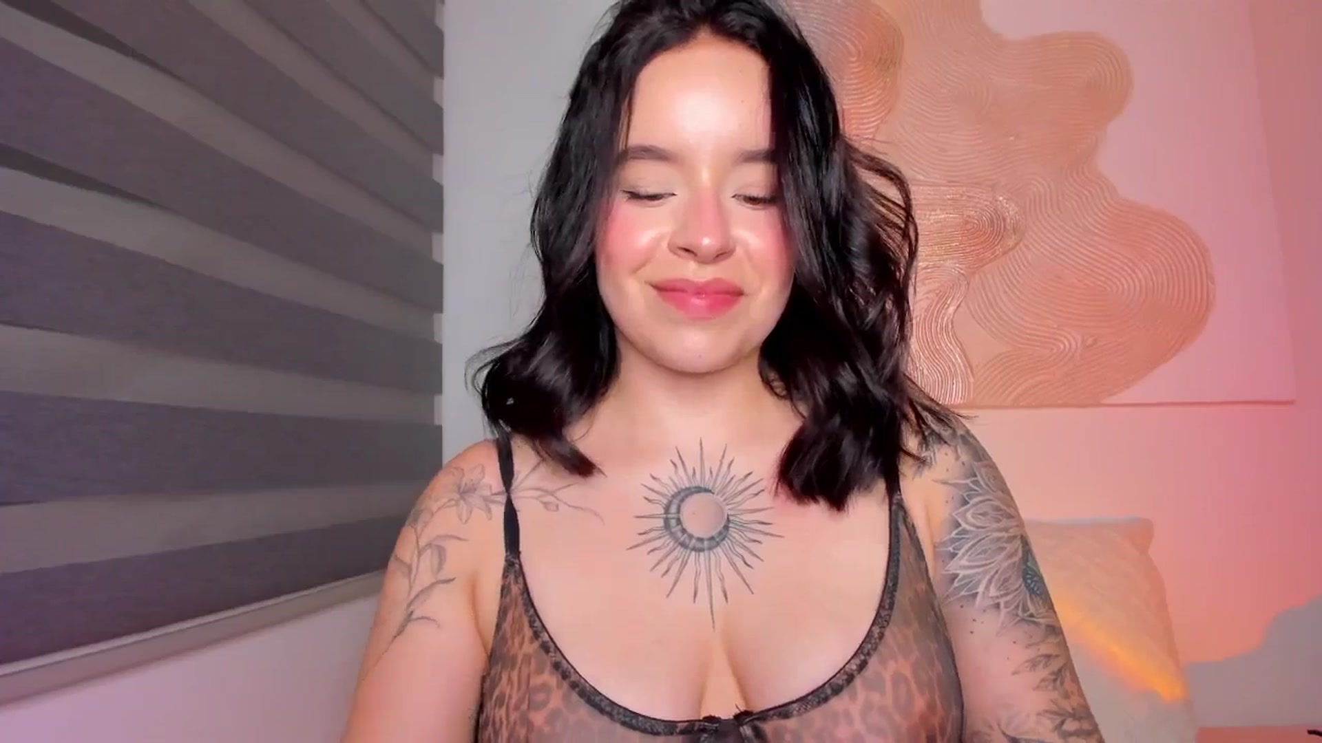 Gallery image thumbnail from nightlight___'s myfreecams stream on, 01/10/2026, 24:42 image 14 of 20