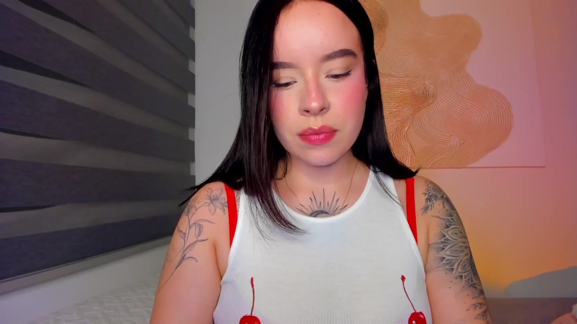 Gallery image thumbnail from nightlight___'s myfreecams stream on, 02/04/2026, 24:41 image 15 of 20