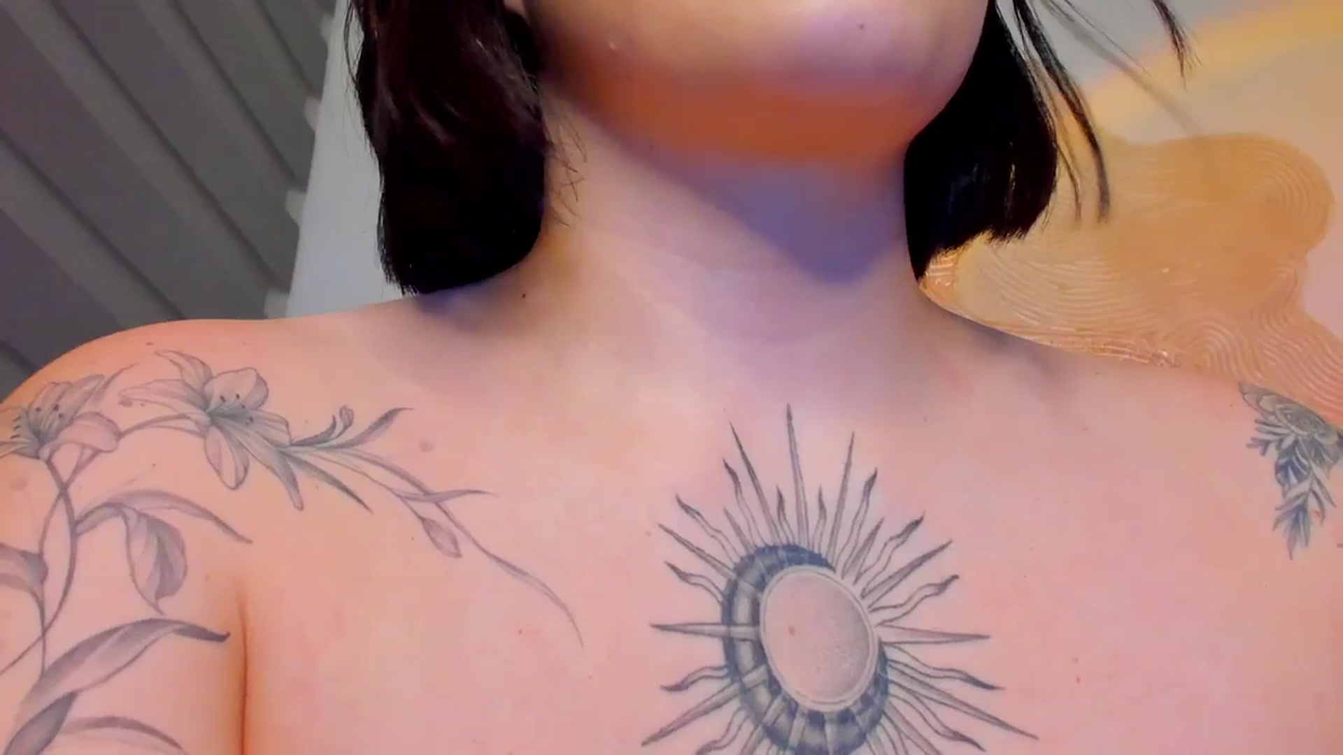 Gallery image thumbnail from nightlight___'s myfreecams stream on, 02/14/2026, 24:21 image 17 of 20