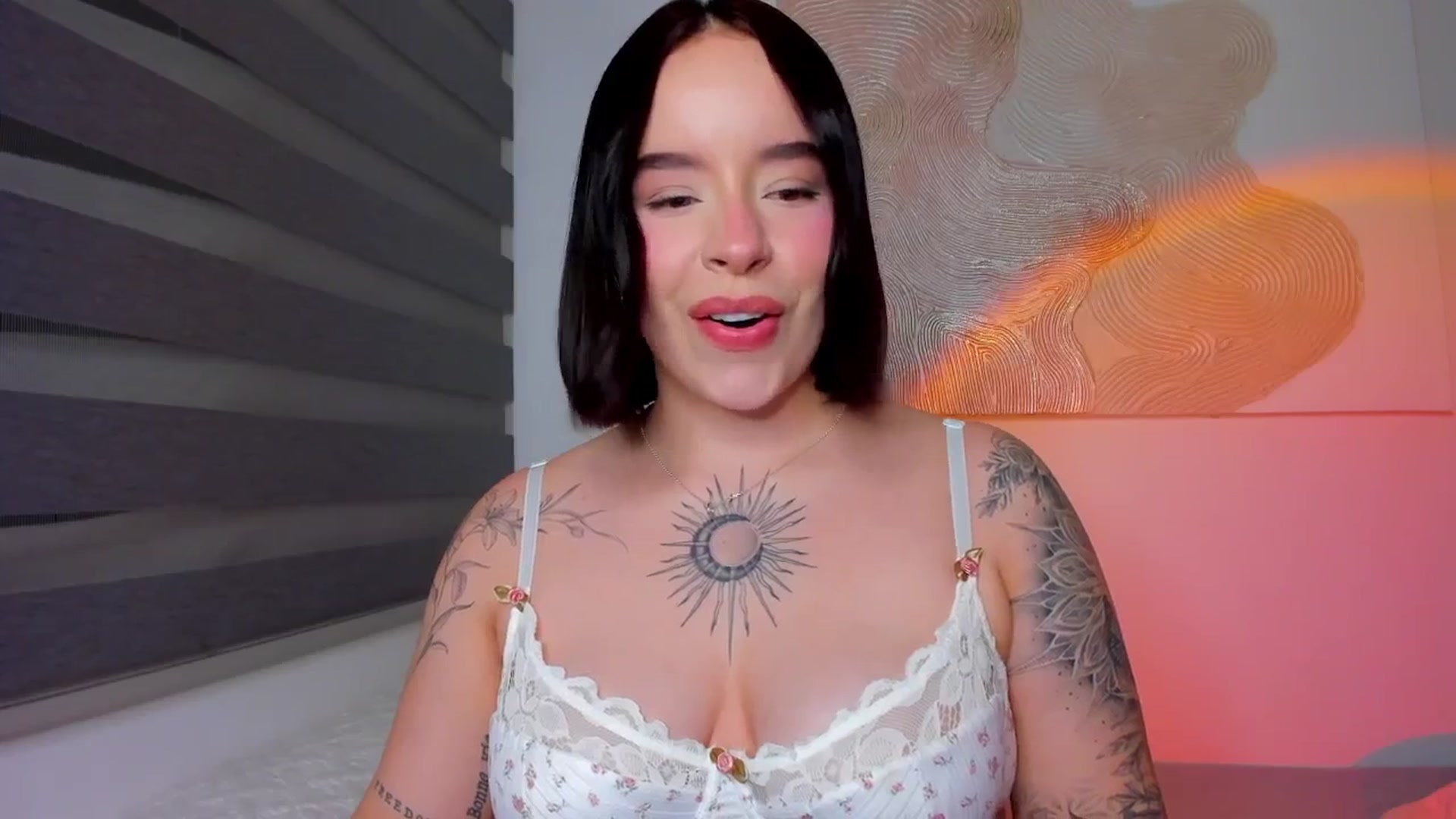 Gallery image thumbnail from nightlight___'s myfreecams stream on, 02/26/2026, 01:40 image 18 of 20