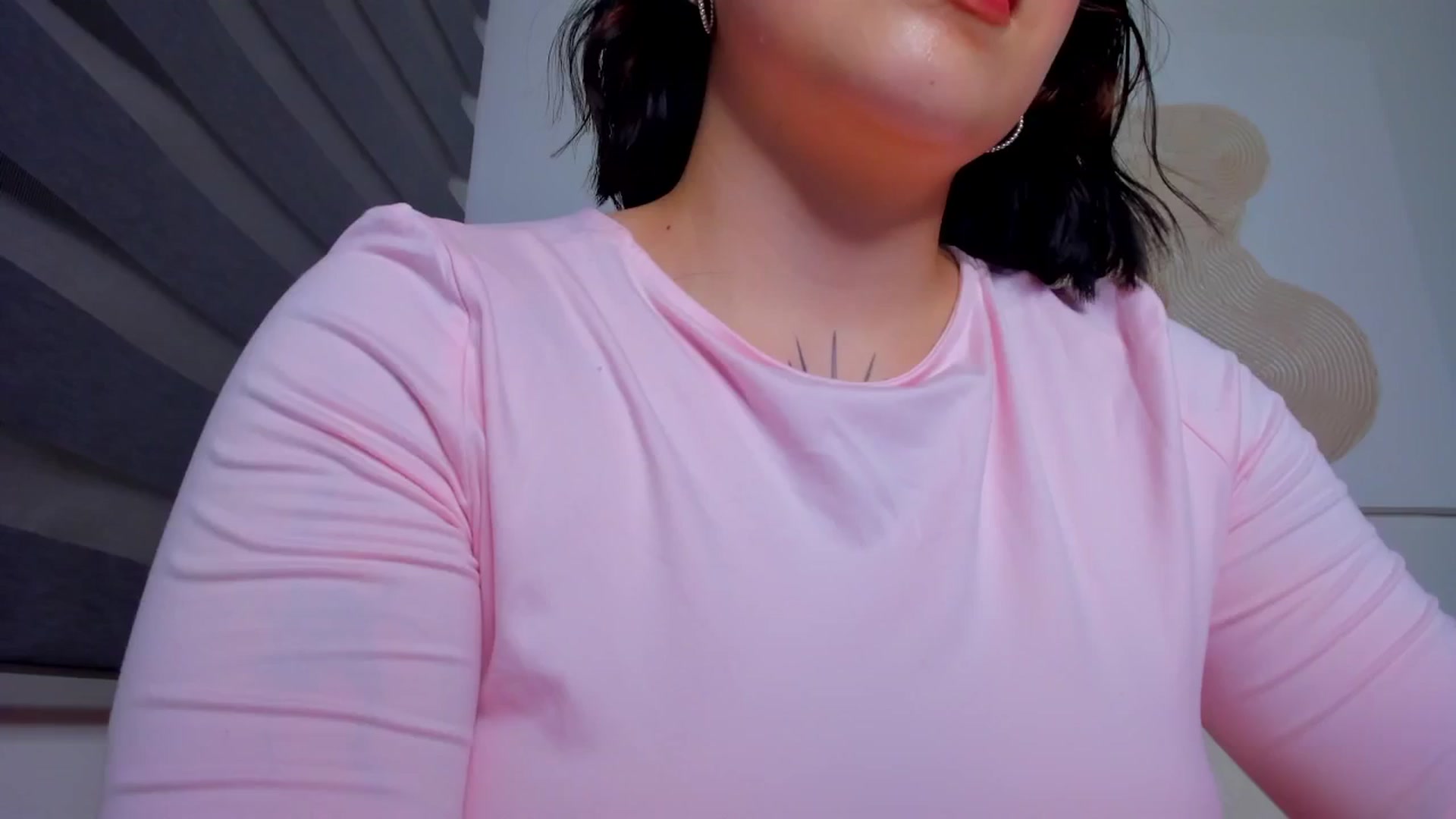 Gallery image thumbnail from nightlight___'s myfreecams stream on, 03/08/2026, 24:17 image 16 of 20