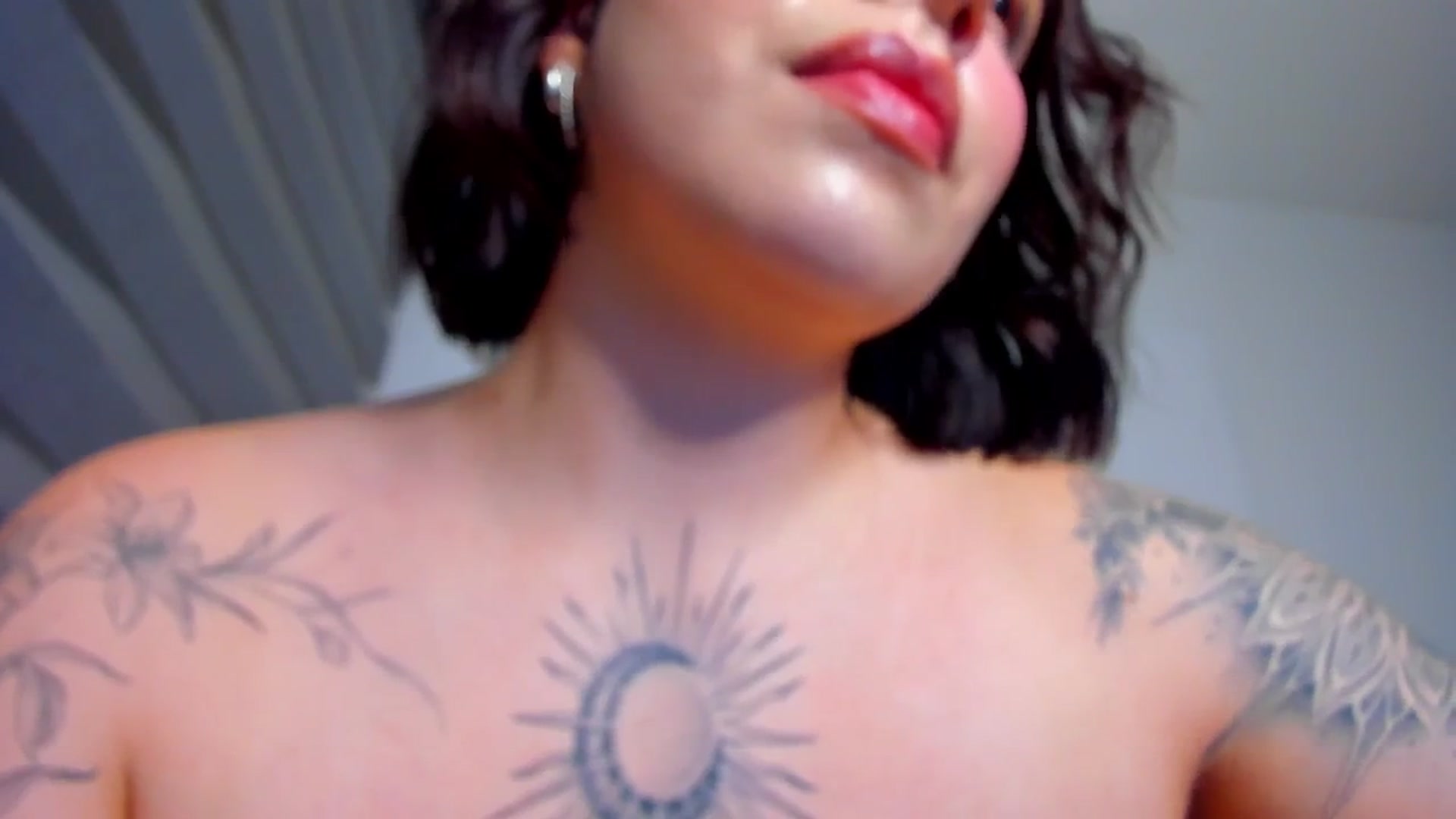 Gallery image thumbnail from nightlight___'s myfreecams stream on, 03/08/2026, 01:49 image 12 of 20