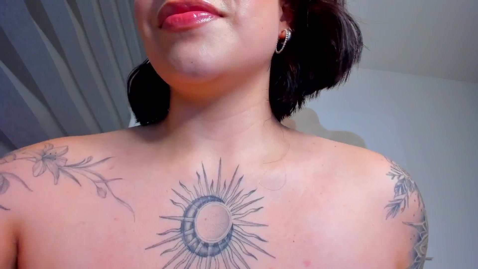 Gallery image thumbnail from nightlight___'s myfreecams stream on, 03/08/2026, 01:49 image 14 of 20
