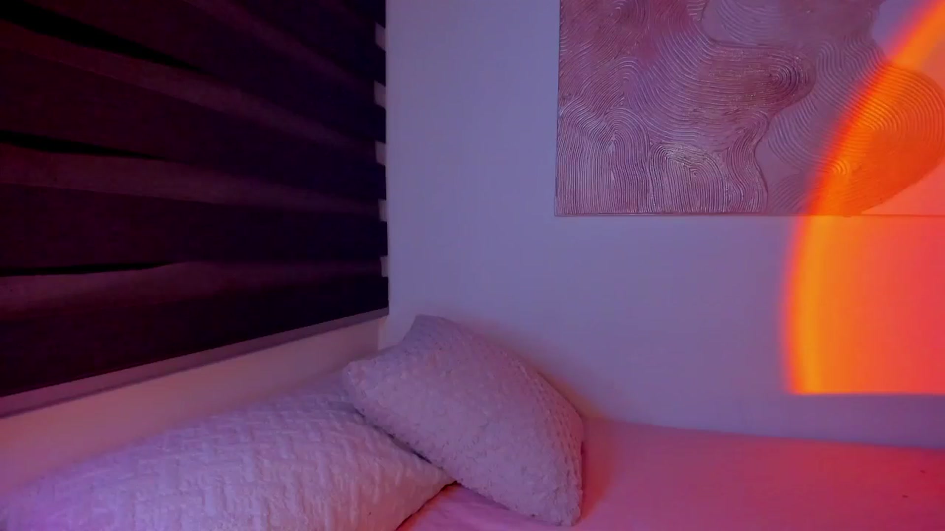 Gallery image thumbnail from nightlight___'s myfreecams stream on, 03/31/2026, 24:06 image 9 of 20