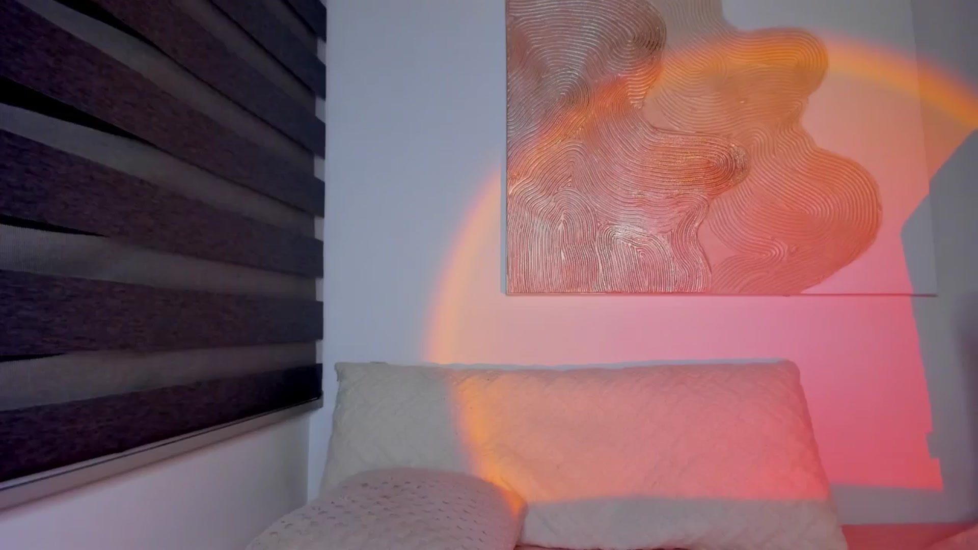 Gallery image thumbnail from nightlight___'s myfreecams stream on, 04/02/2026, 24:47 image 10 of 20