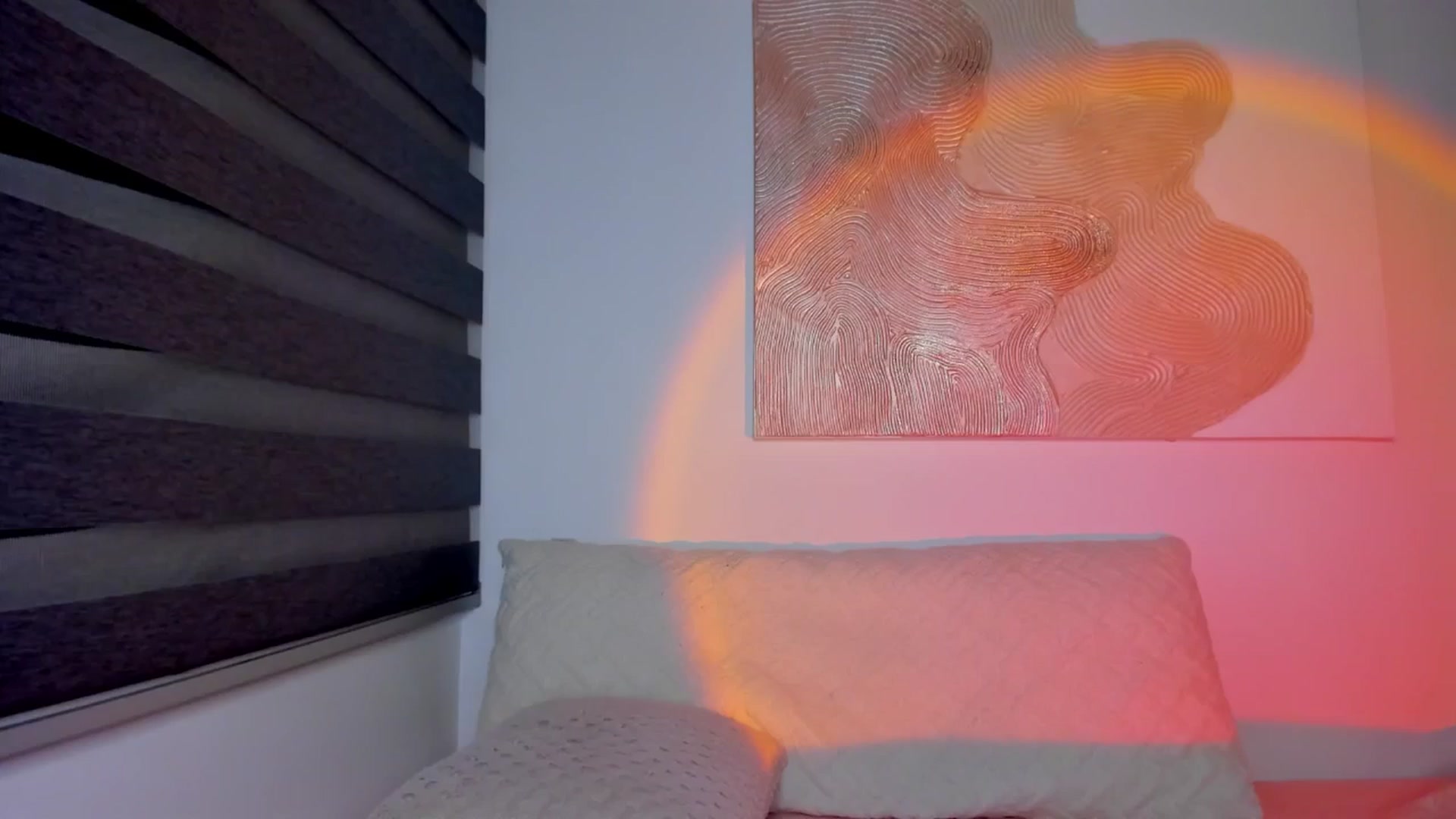 Gallery image thumbnail from nightlight___'s myfreecams stream on, 04/02/2026, 24:47 image 9 of 20