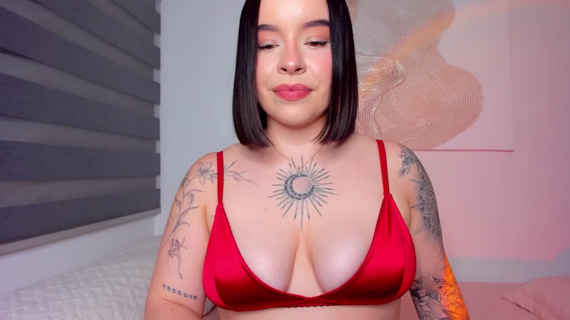Gallery image thumbnail from nightlight___'s myfreecams stream on, 04/10/2026, 23:36 image 3 of 20