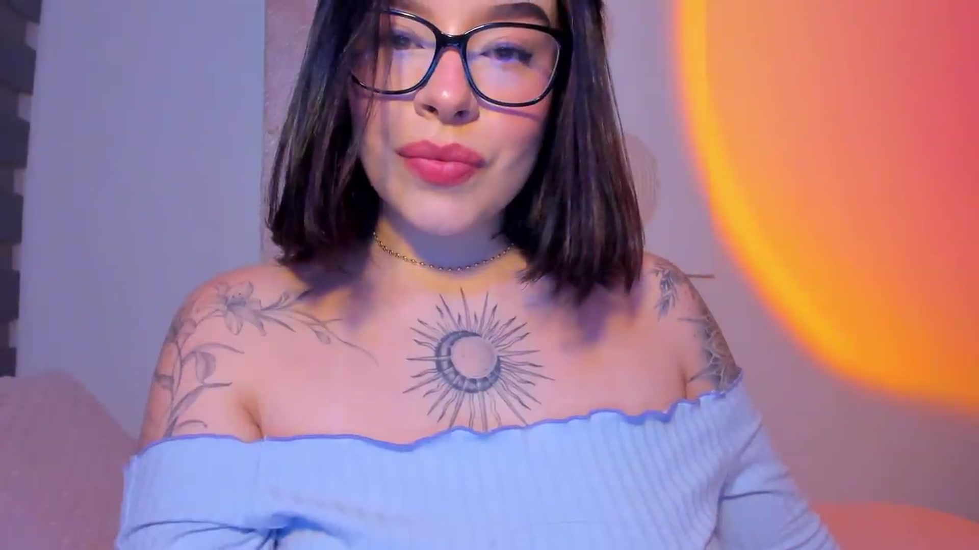 Gallery image thumbnail from nightlight___'s myfreecams stream on, 05/28/2026, 01:26 image 20 of 20