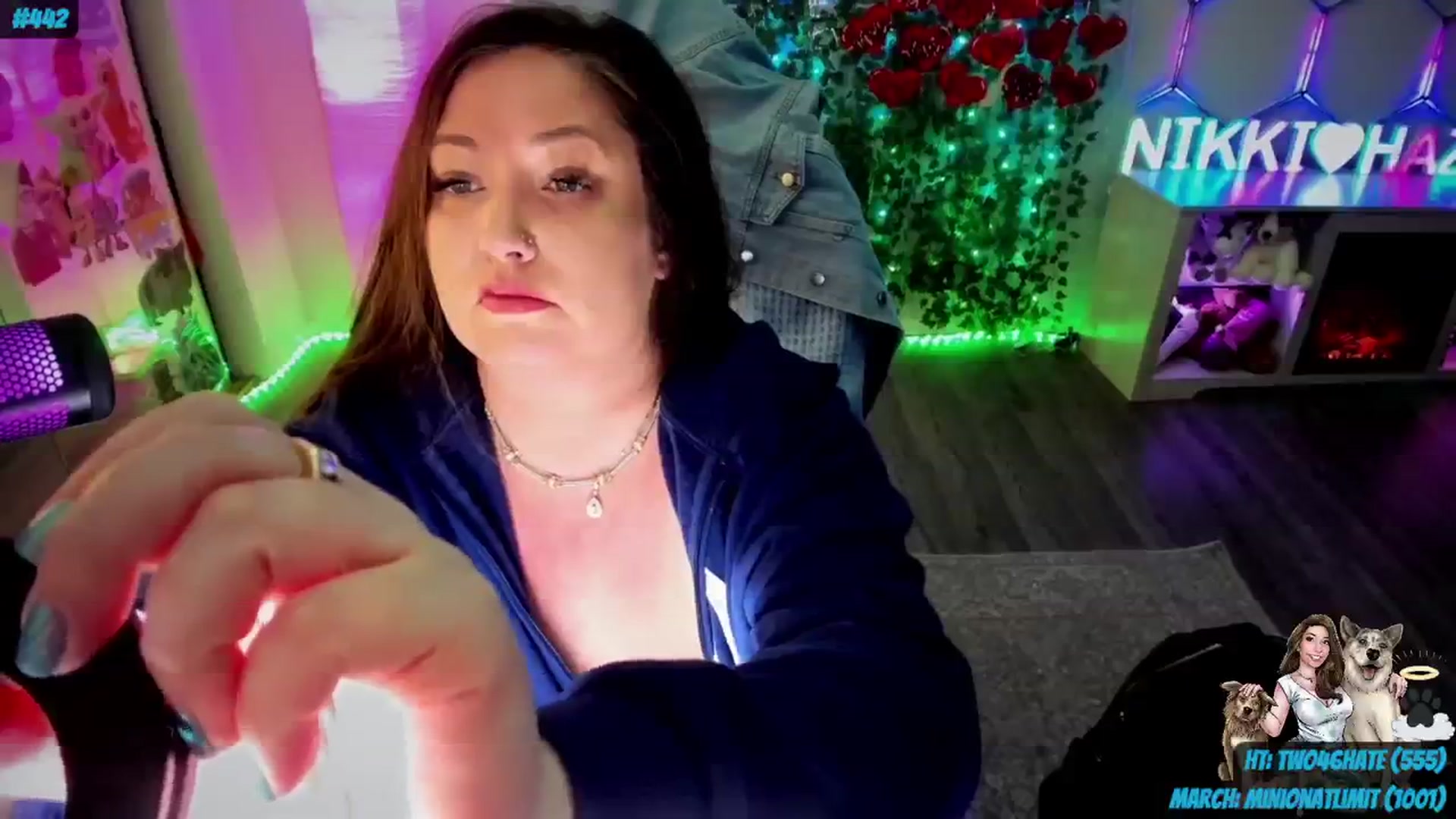 Gallery image thumbnail from nikki_haze's myfreecams stream on, 03/04/2024, 09:18 image 11 of 20