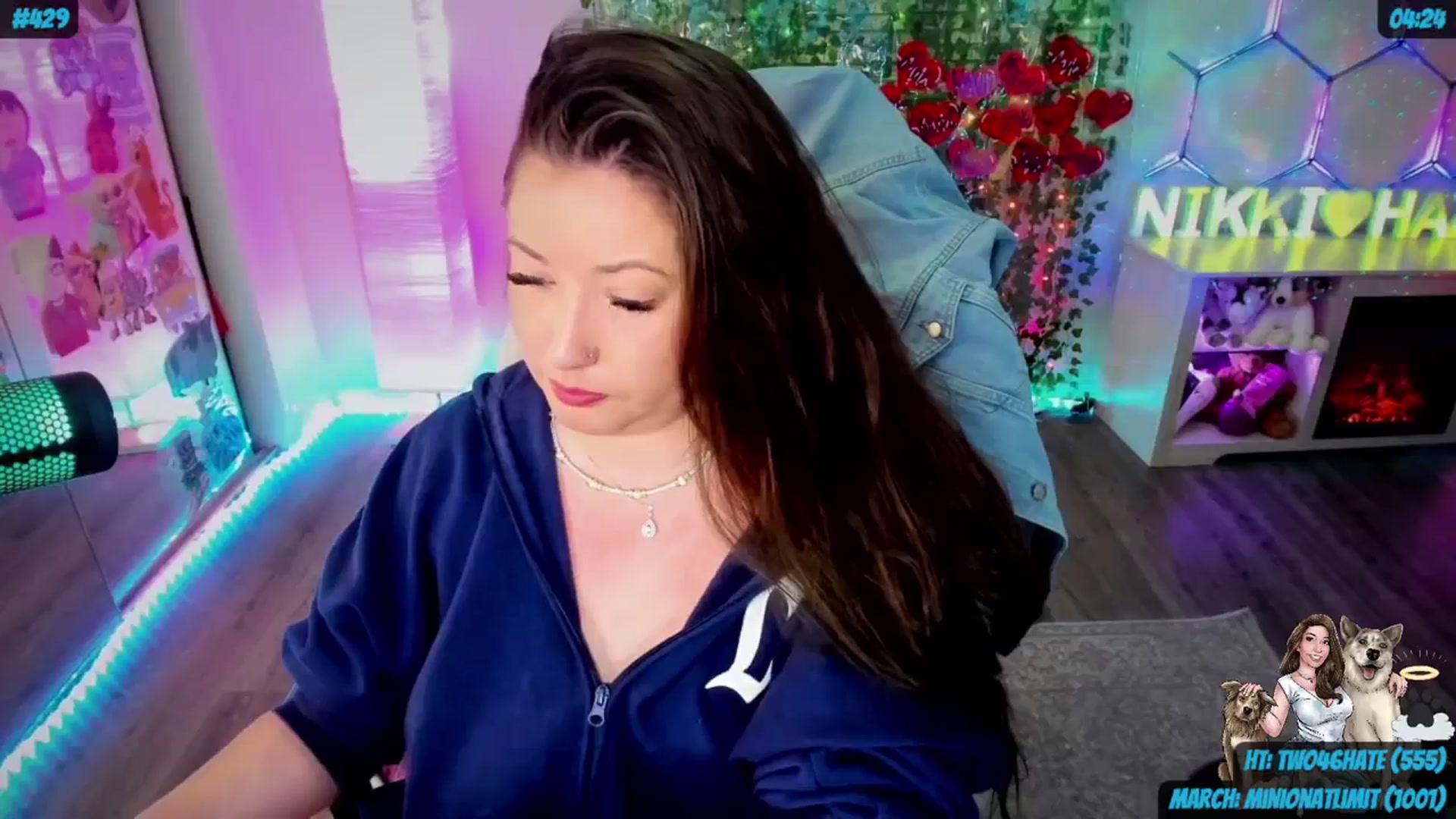 Gallery image thumbnail from nikki_haze's myfreecams stream on, 03/04/2024, 09:18 image 14 of 20