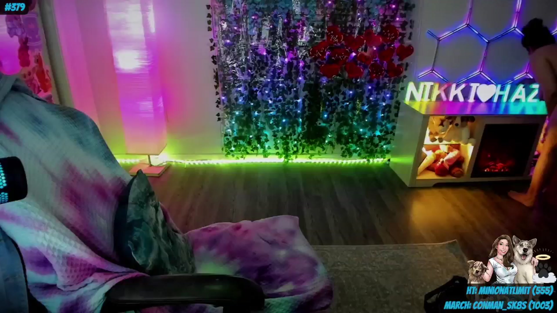 Gallery image thumbnail from nikki_haze's myfreecams stream on, 03/05/2024, 13:05 image 2 of 20