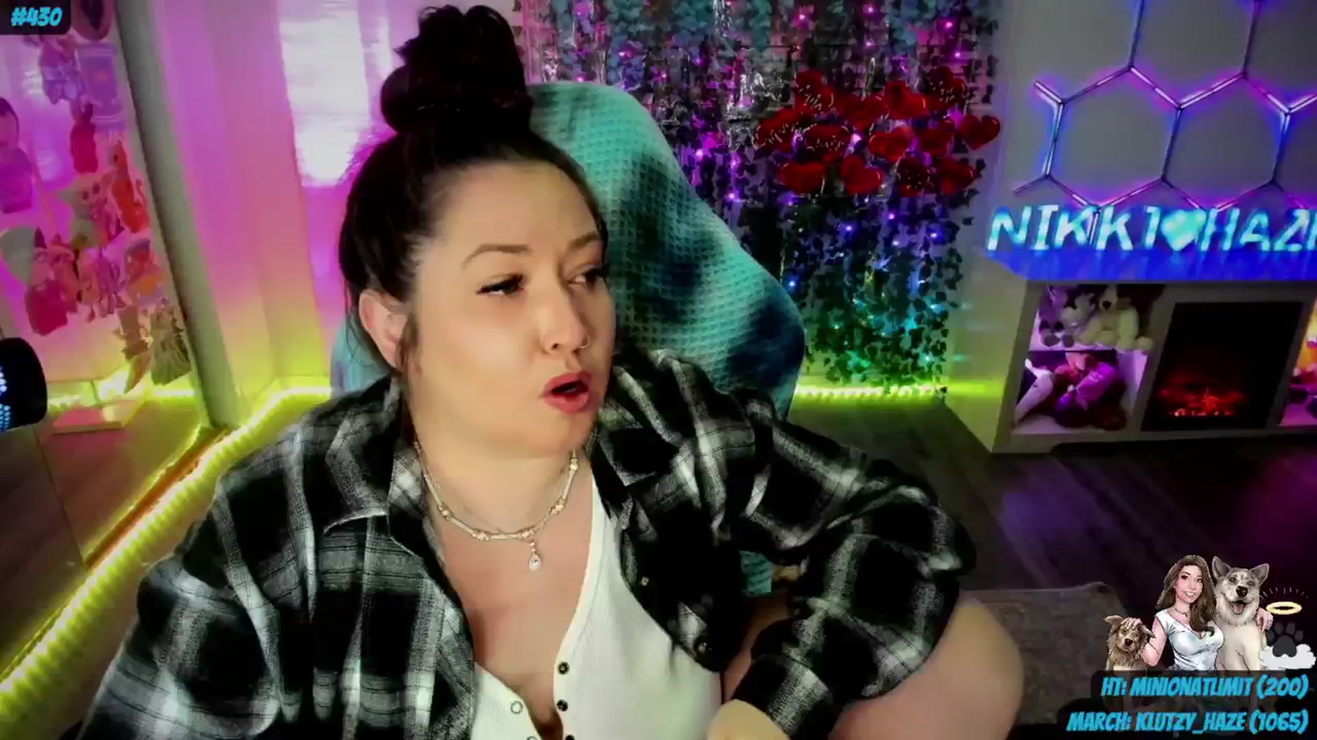 Gallery image thumbnail from nikki_haze's myfreecams stream on, 03/07/2024, 11:04 image 8 of 20
