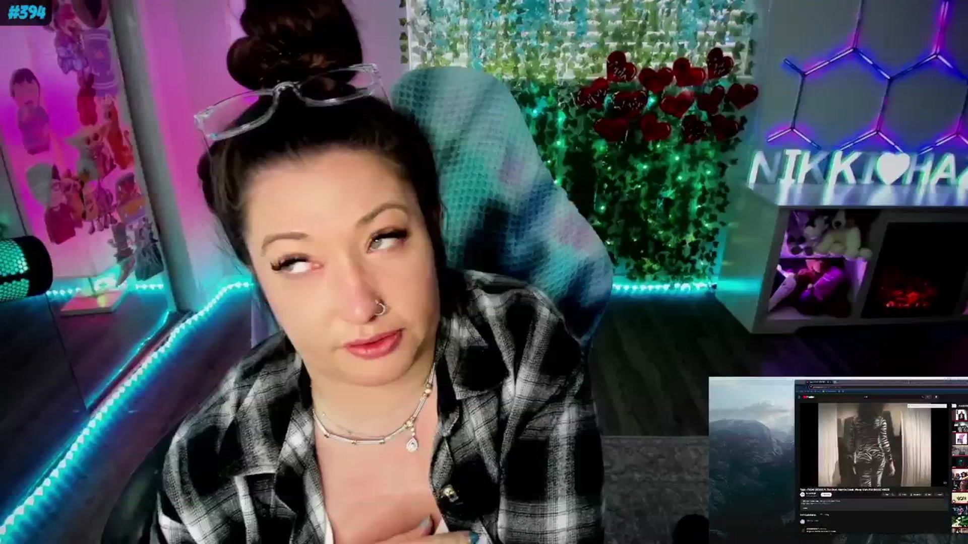 Gallery image thumbnail from nikki_haze's myfreecams stream on, 03/07/2024, 15:04 image 20 of 20