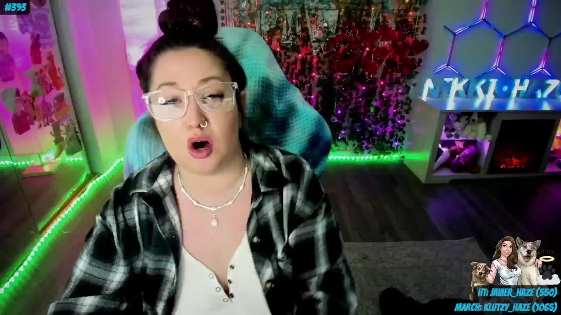 Gallery image thumbnail from nikki_haze's myfreecams stream on, 03/07/2024, 15:04 image 6 of 20