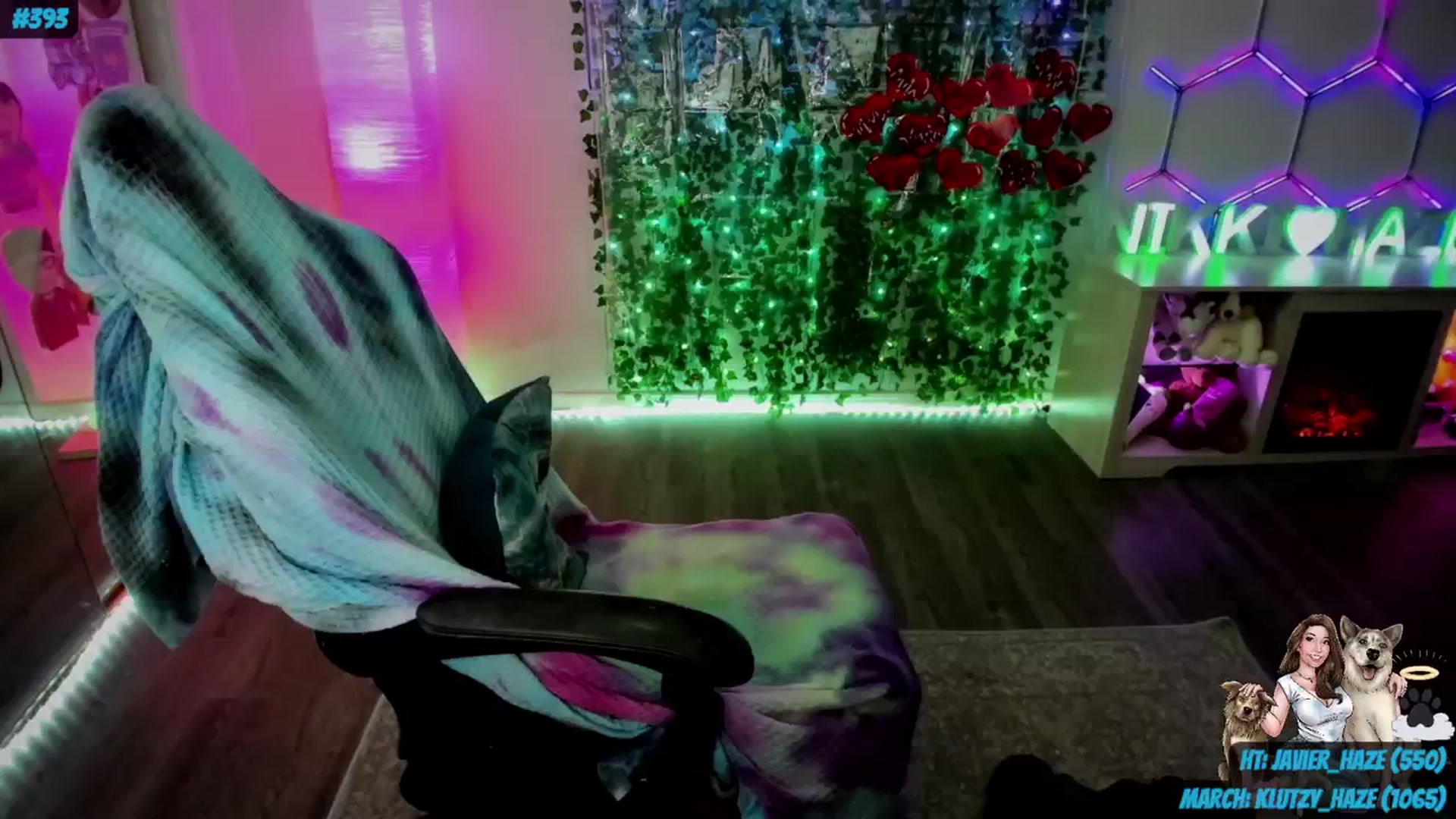 Gallery image thumbnail from nikki_haze's myfreecams stream on, 03/07/2024, 15:04 image 4 of 20