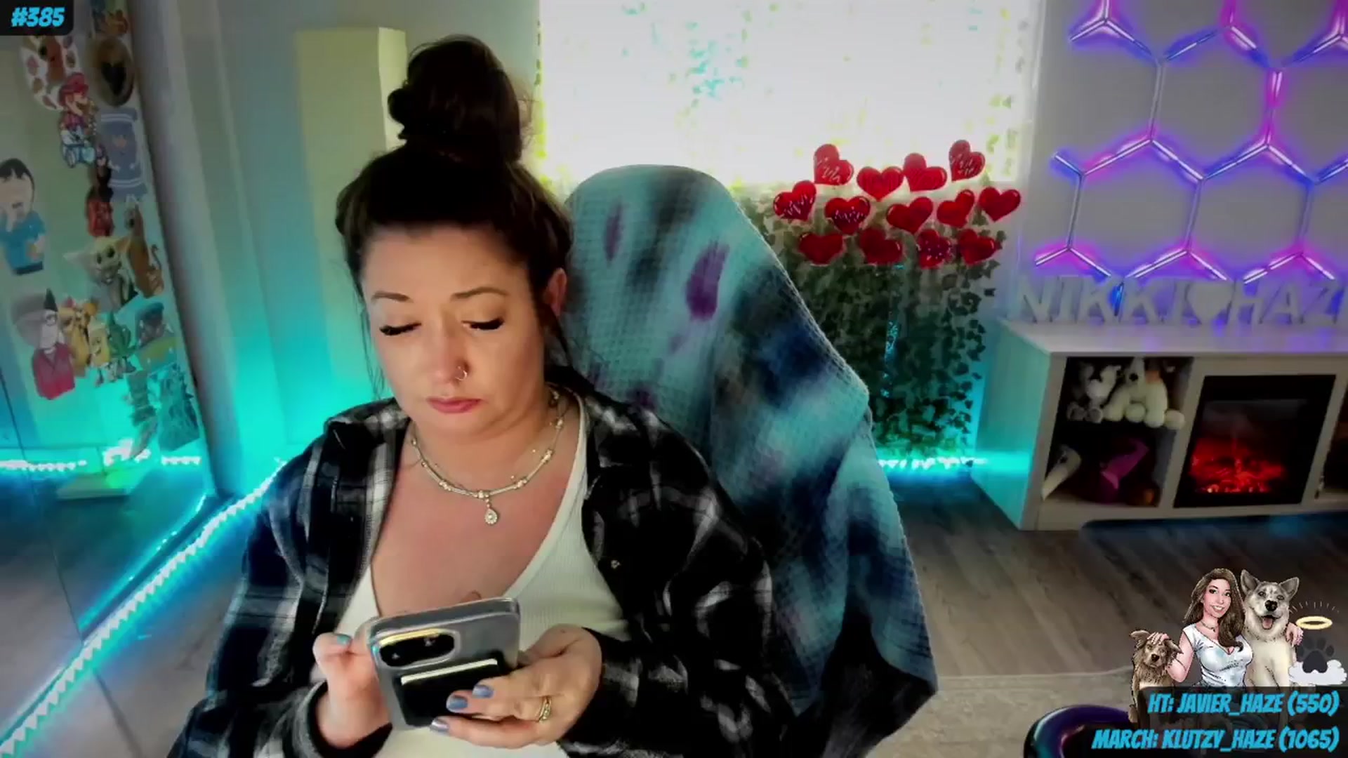 Gallery image thumbnail from nikki_haze's myfreecams stream on, 03/07/2024, 16:48 image 8 of 20