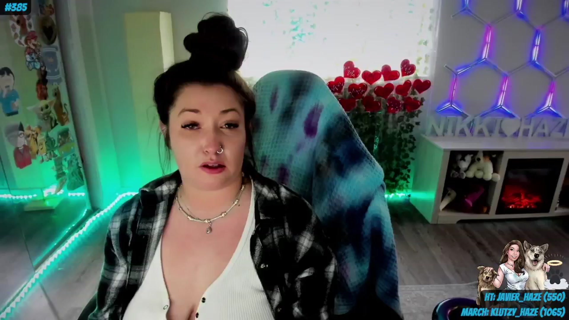 Gallery image thumbnail from nikki_haze's myfreecams stream on, 03/07/2024, 16:48 image 13 of 20