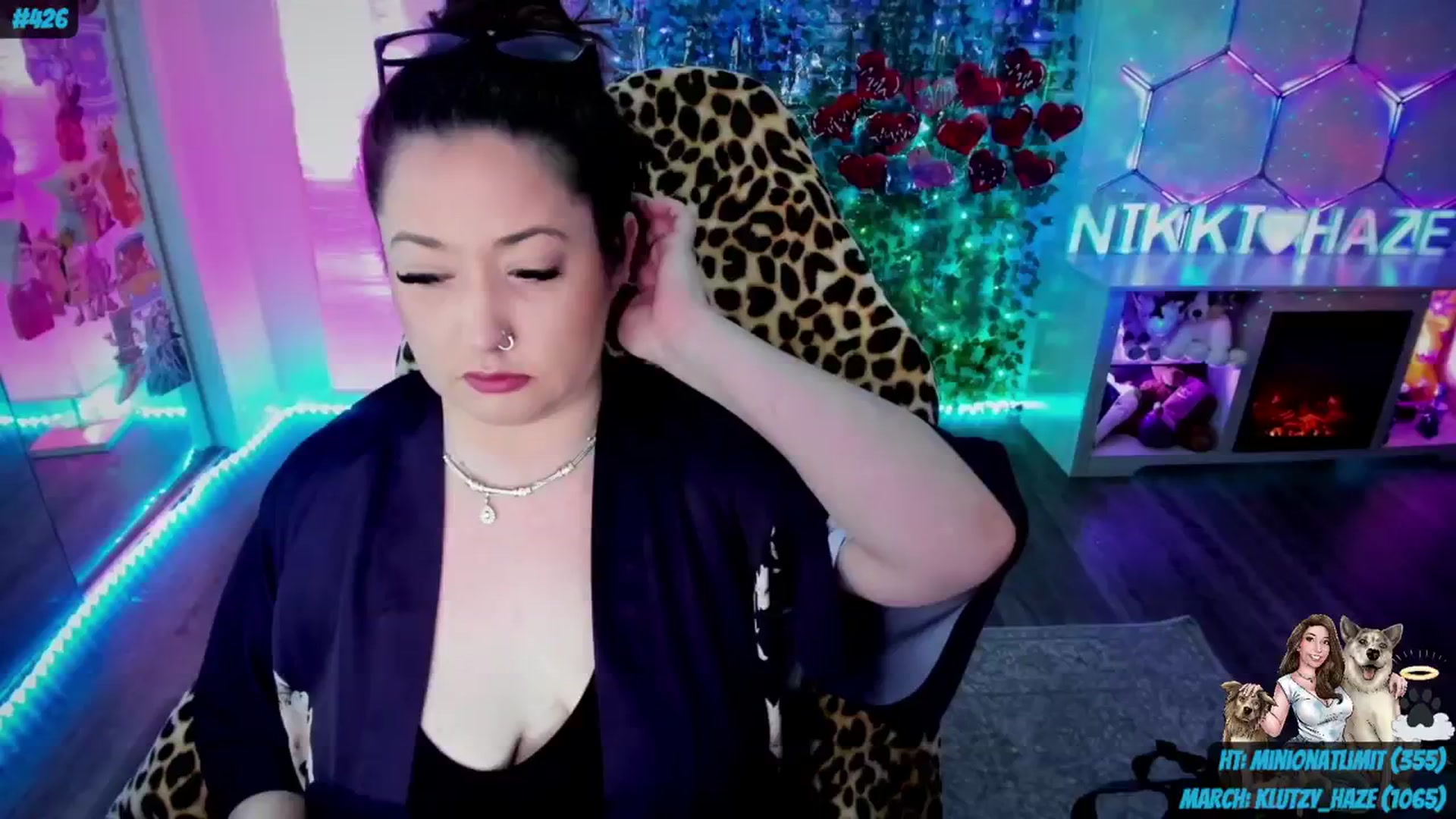 Gallery image thumbnail from nikki_haze's myfreecams stream on, 03/08/2024, 09:36 image 2 of 20