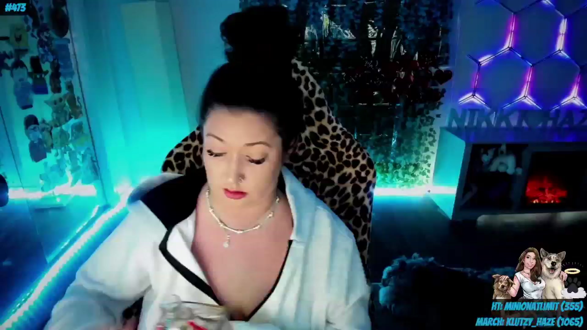 Gallery image thumbnail from nikki_haze's myfreecams stream on, 03/11/2024, 12:19 image 13 of 20