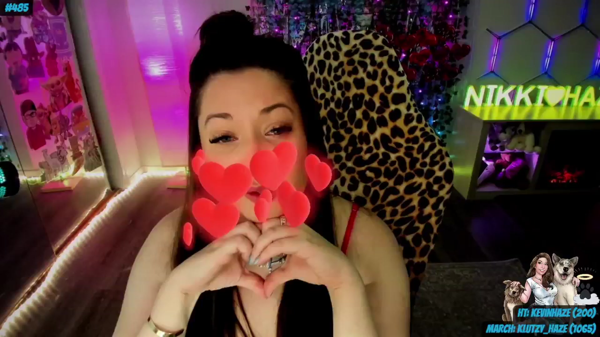 Gallery image thumbnail from nikki_haze's myfreecams stream on, 03/13/2024, 12:26 image 18 of 20