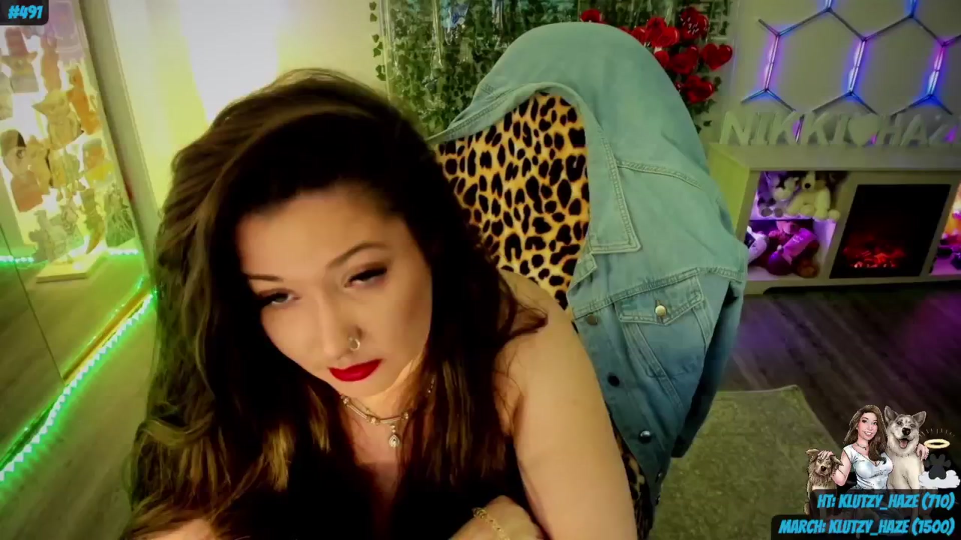 Gallery image thumbnail from nikki_haze's myfreecams stream on, 03/16/2024, 09:27 image 20 of 20
