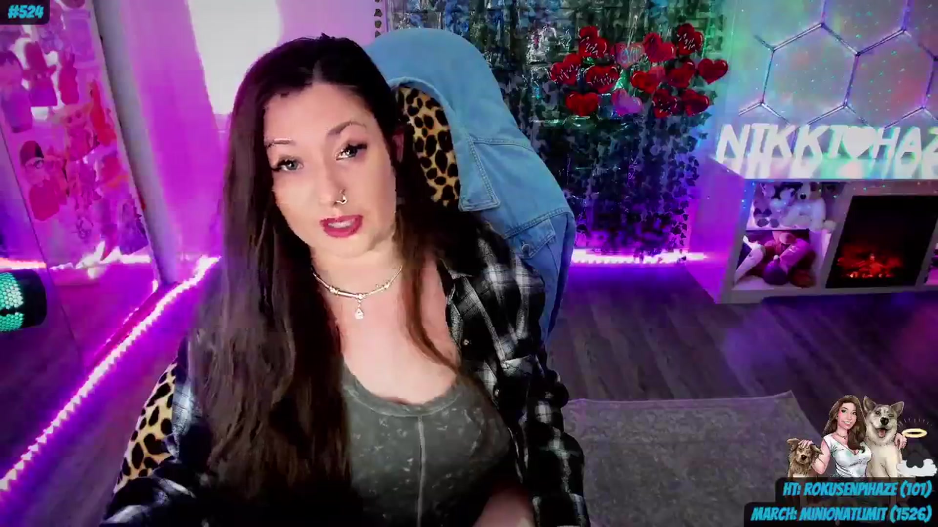 Gallery image thumbnail from nikki_haze's myfreecams stream on, 03/19/2024, 10:39 image 10 of 20